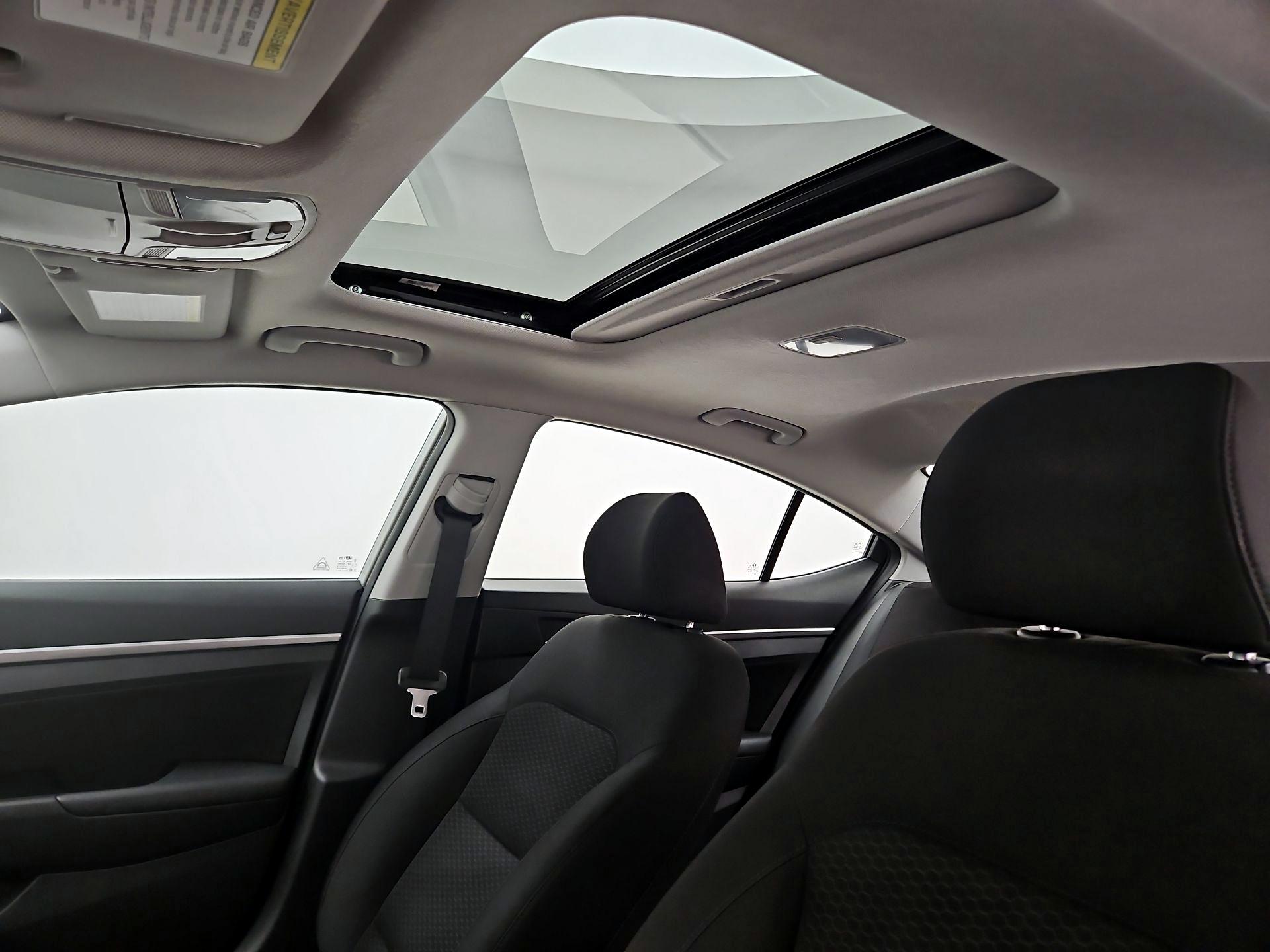 Thumbnail: 2020 Hyundai Elantra - 19