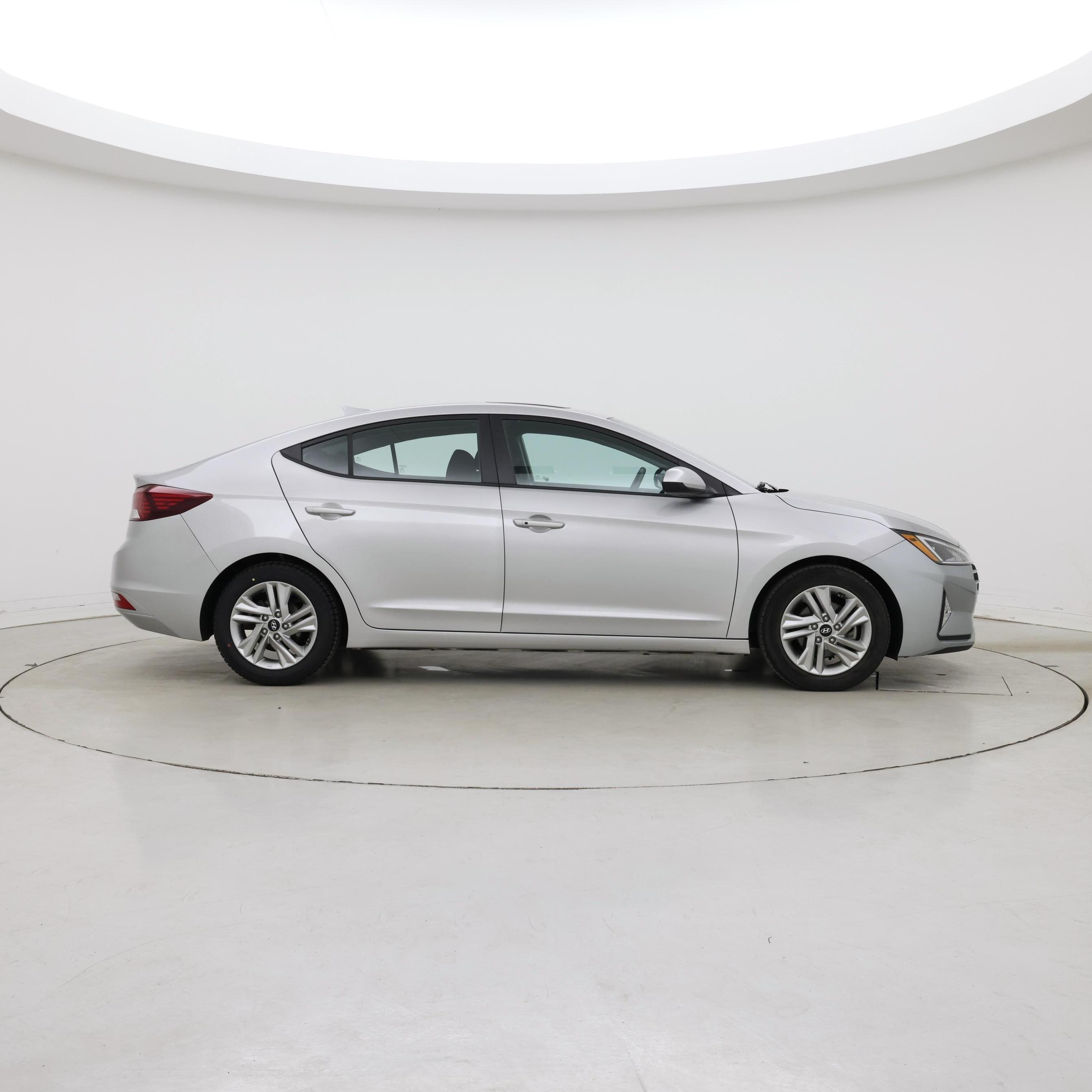 Thumbnail: 2020 Hyundai Elantra - 7