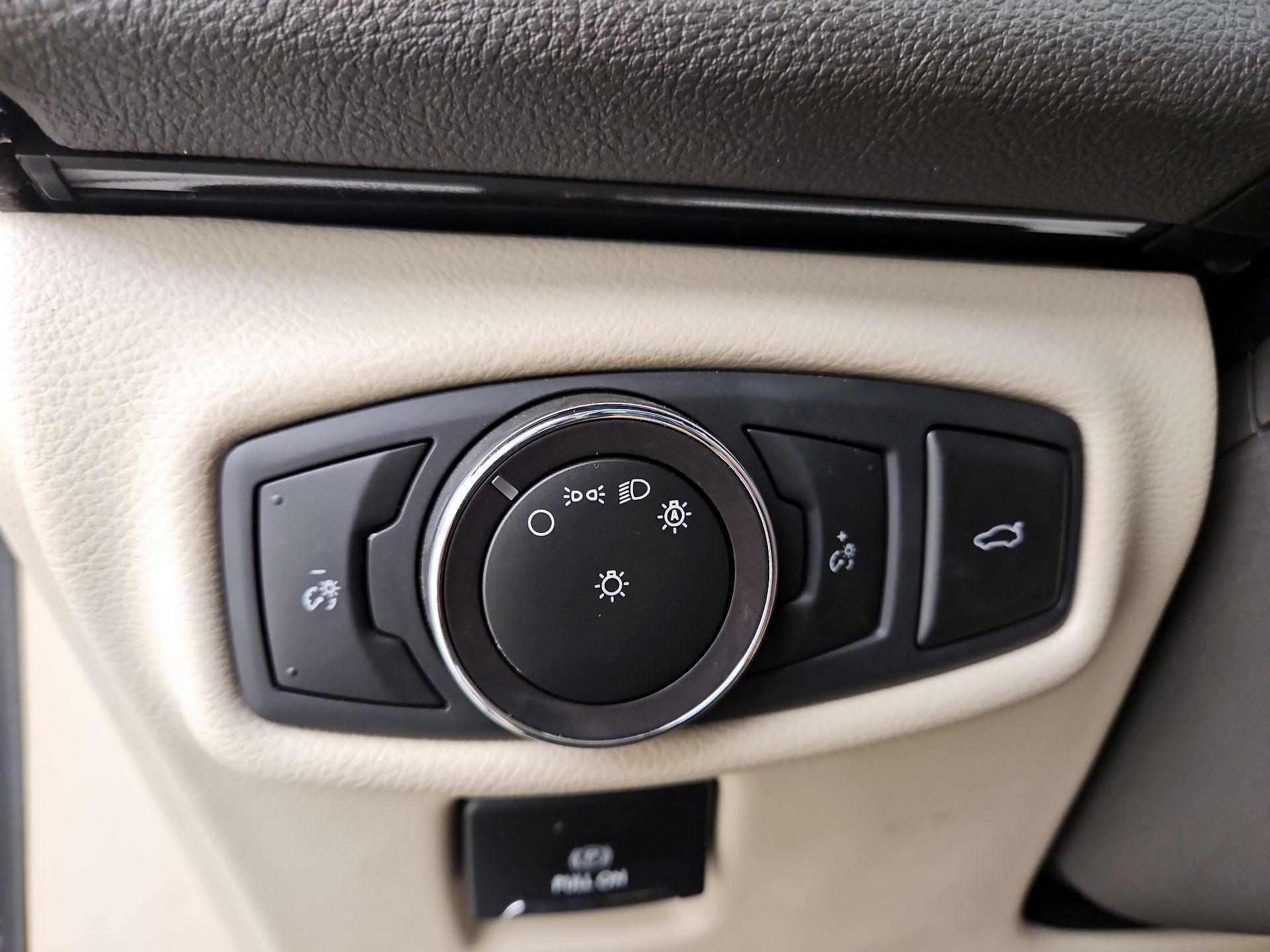 Thumbnail: 2020 Lincoln MKZ - 13