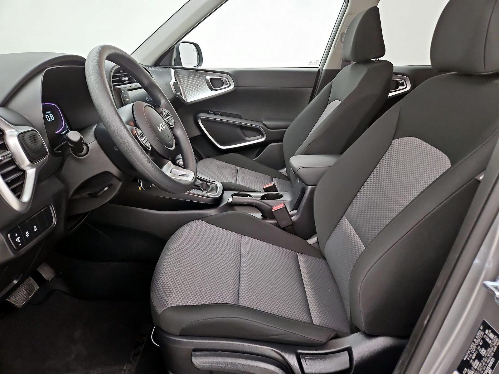 2025 Kia Soul LX - Photo 12