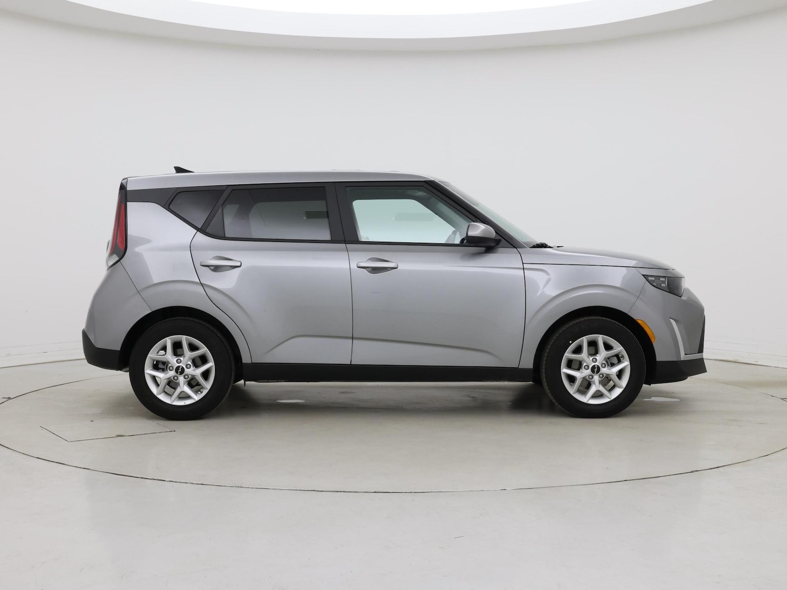 2025 Kia Soul LX - Photo 8