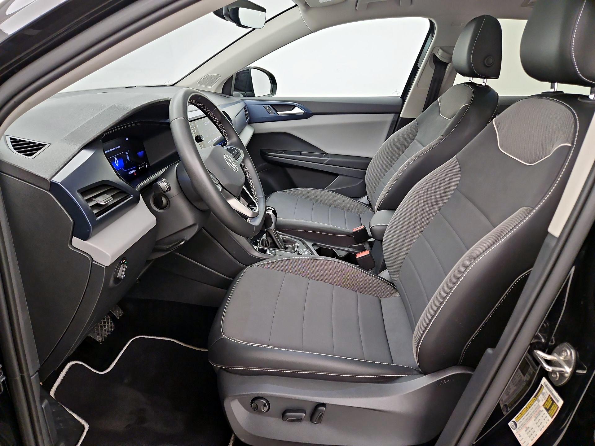 Thumbnail: 2023 Volkswagen Taos - 11