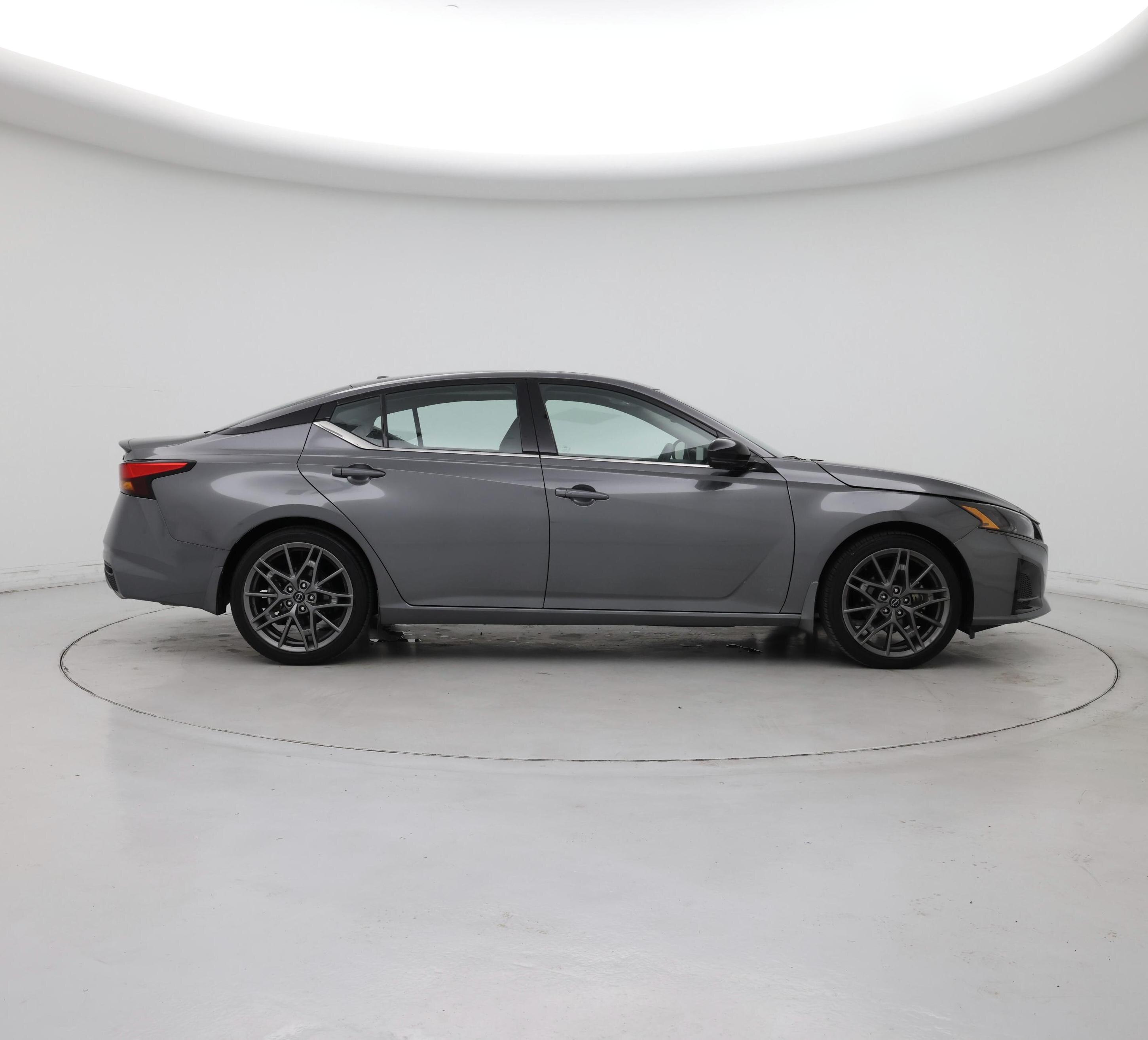 Thumbnail: 2023 Nissan Altima - 7