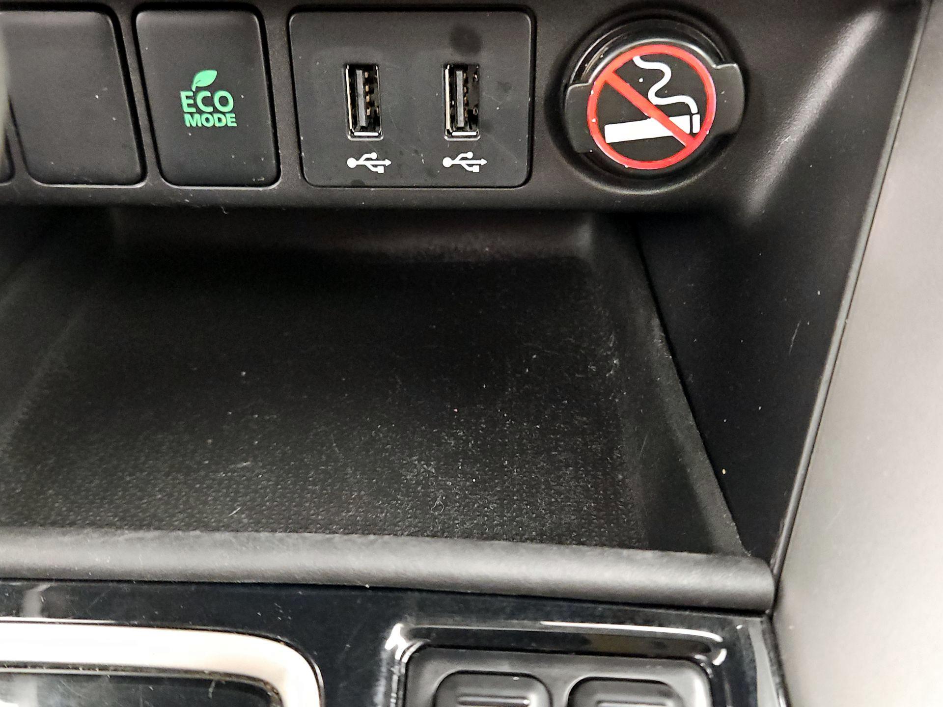 Thumbnail: 2019 Mitsubishi Eclipse Cross - 18
