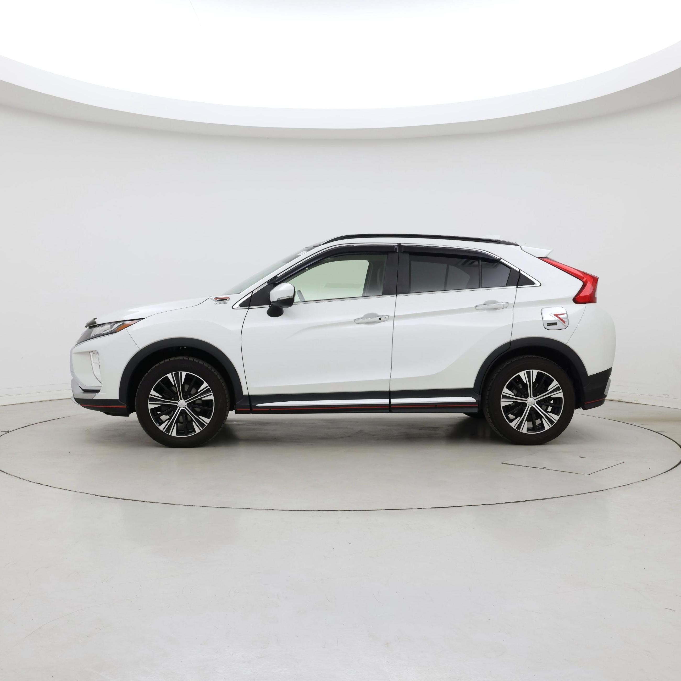 Thumbnail: 2019 Mitsubishi Eclipse Cross - 3