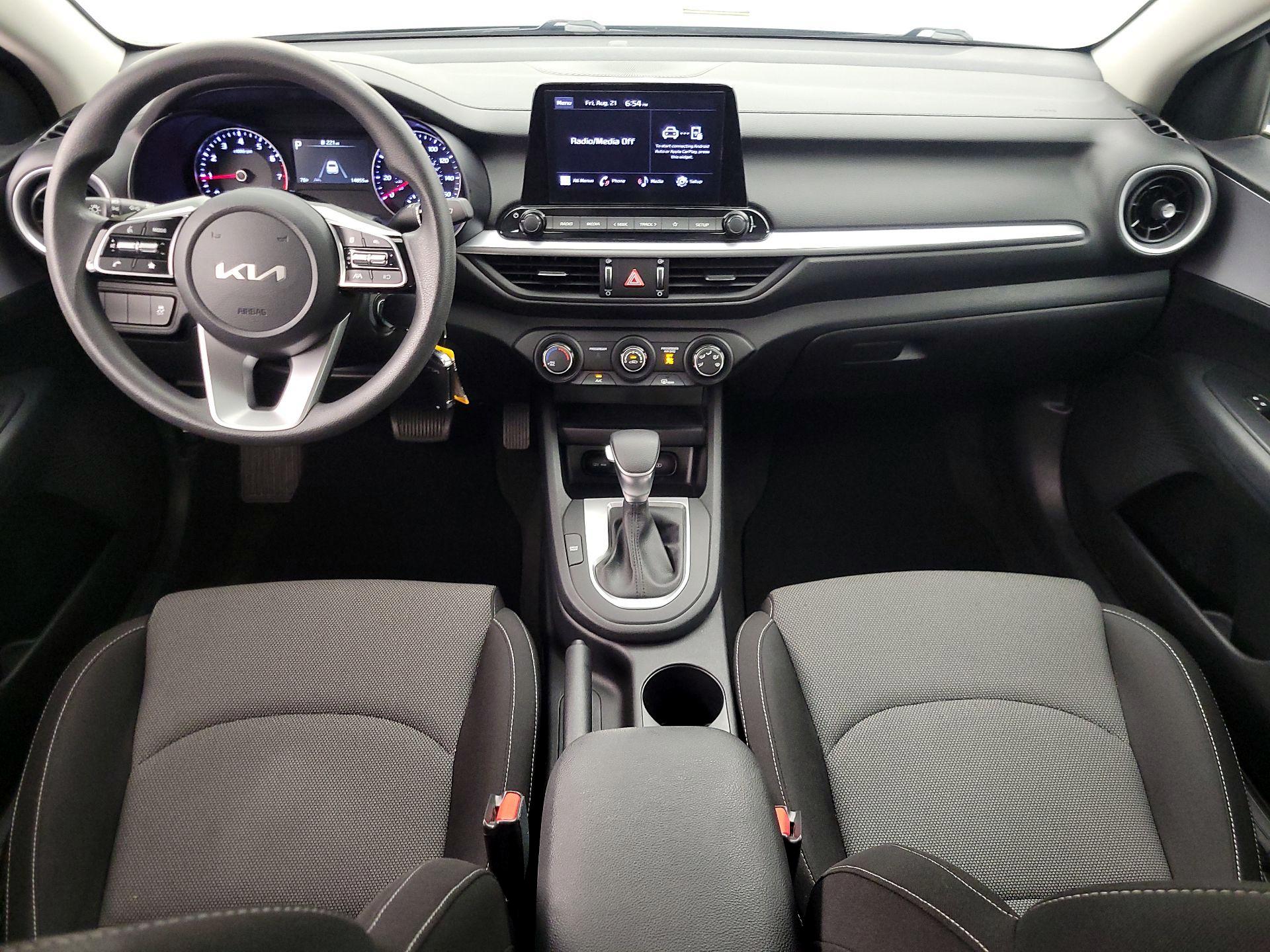 Thumbnail: 2024 Kia Forte - 9
