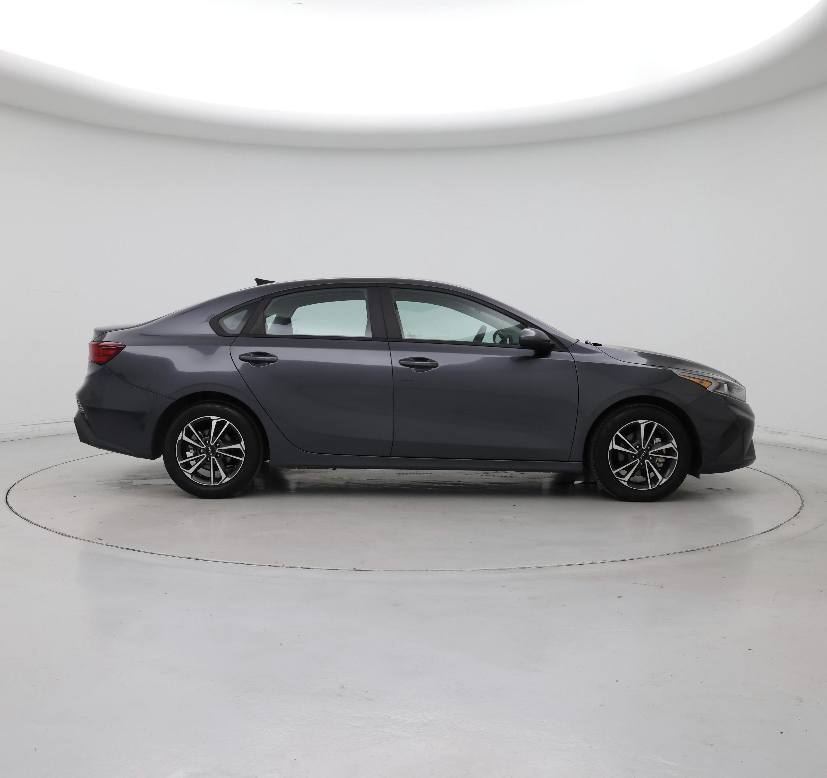 Thumbnail: 2024 Kia Forte - 7