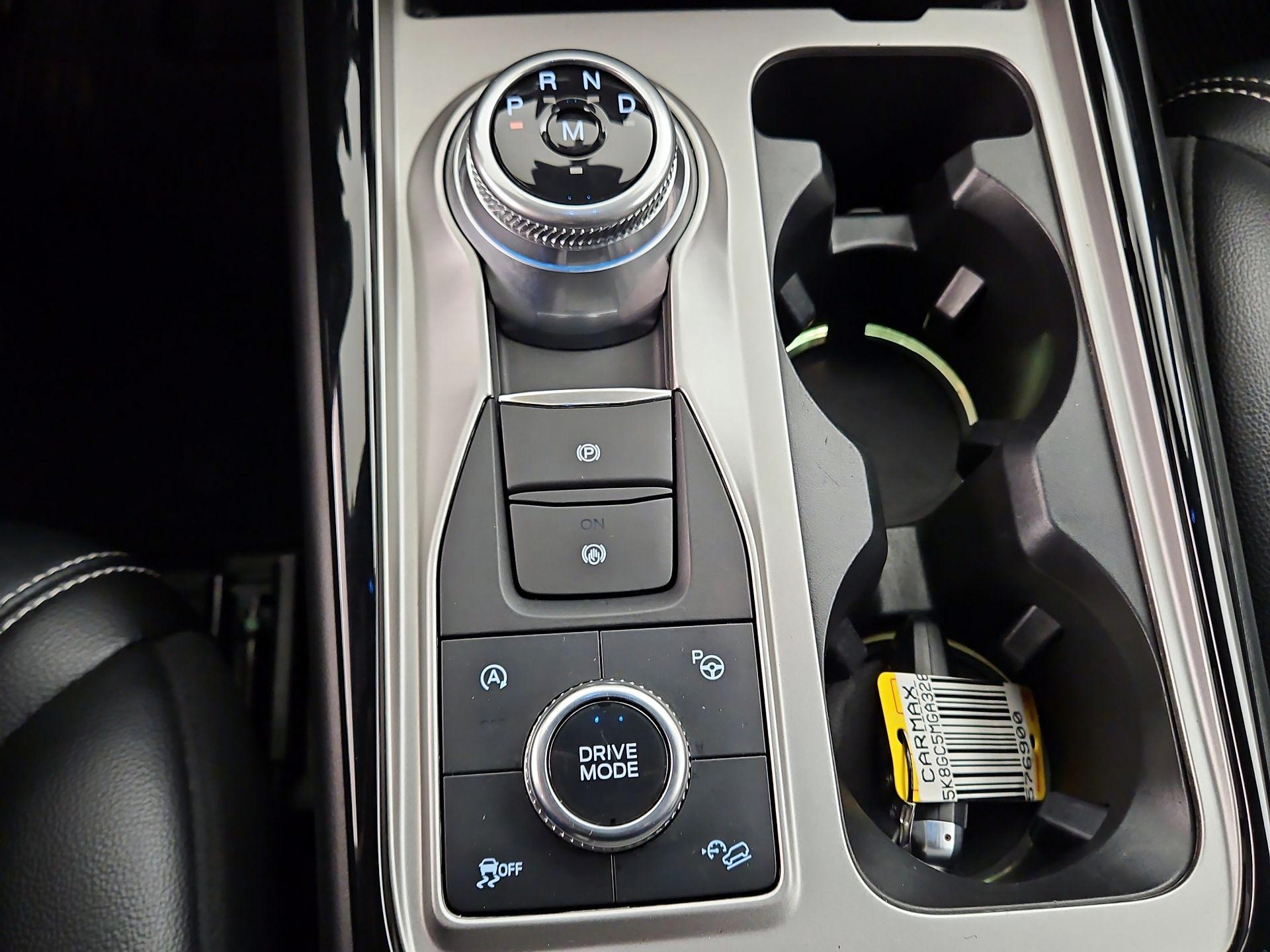 Thumbnail: 2021 Ford Explorer - 18