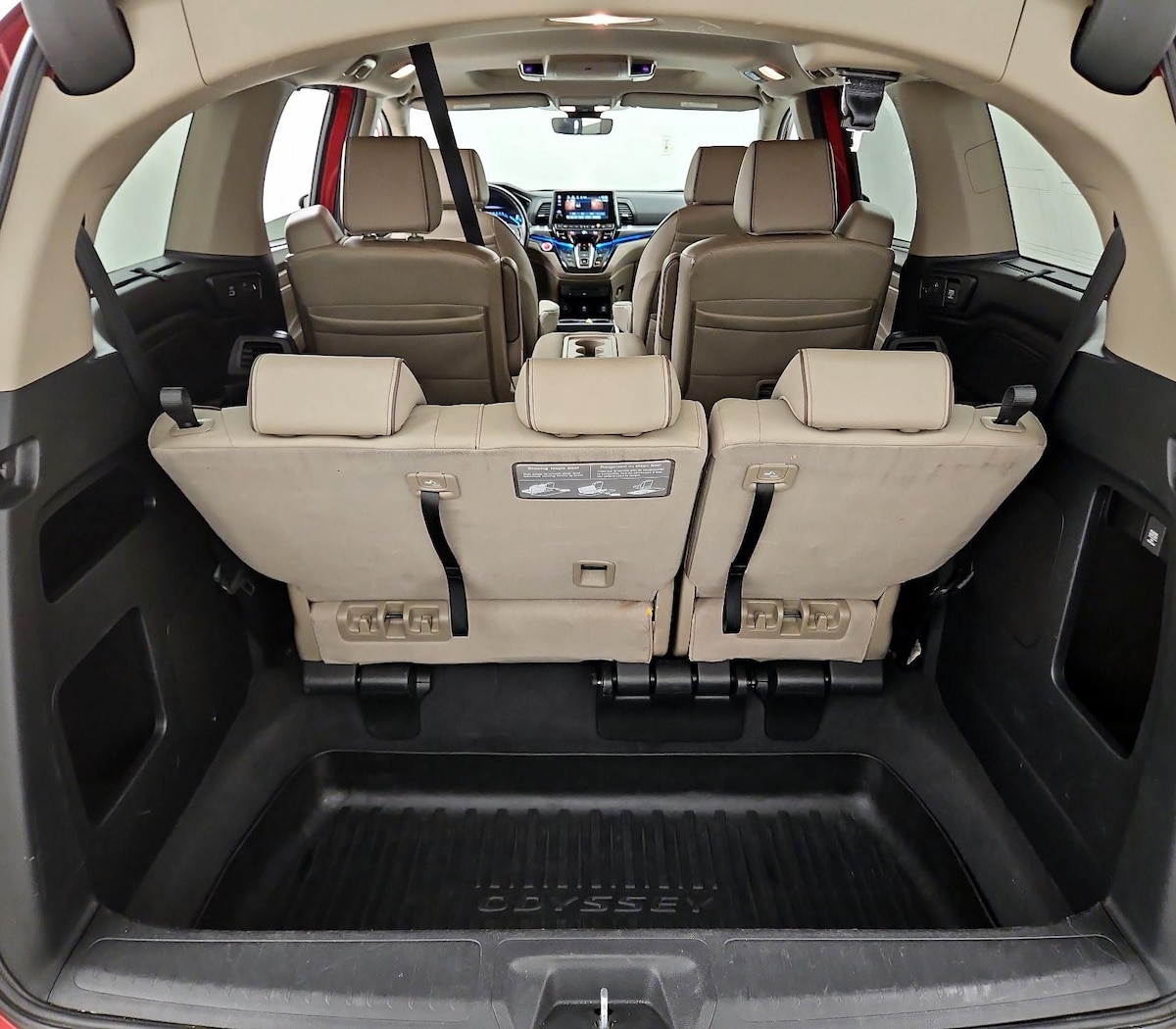Trunk/Cargo (Seats Up)