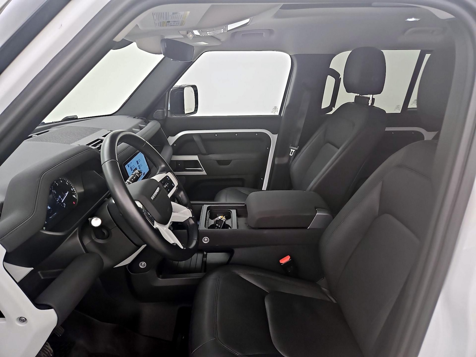 2023 Land Rover Defender S - Photo 12