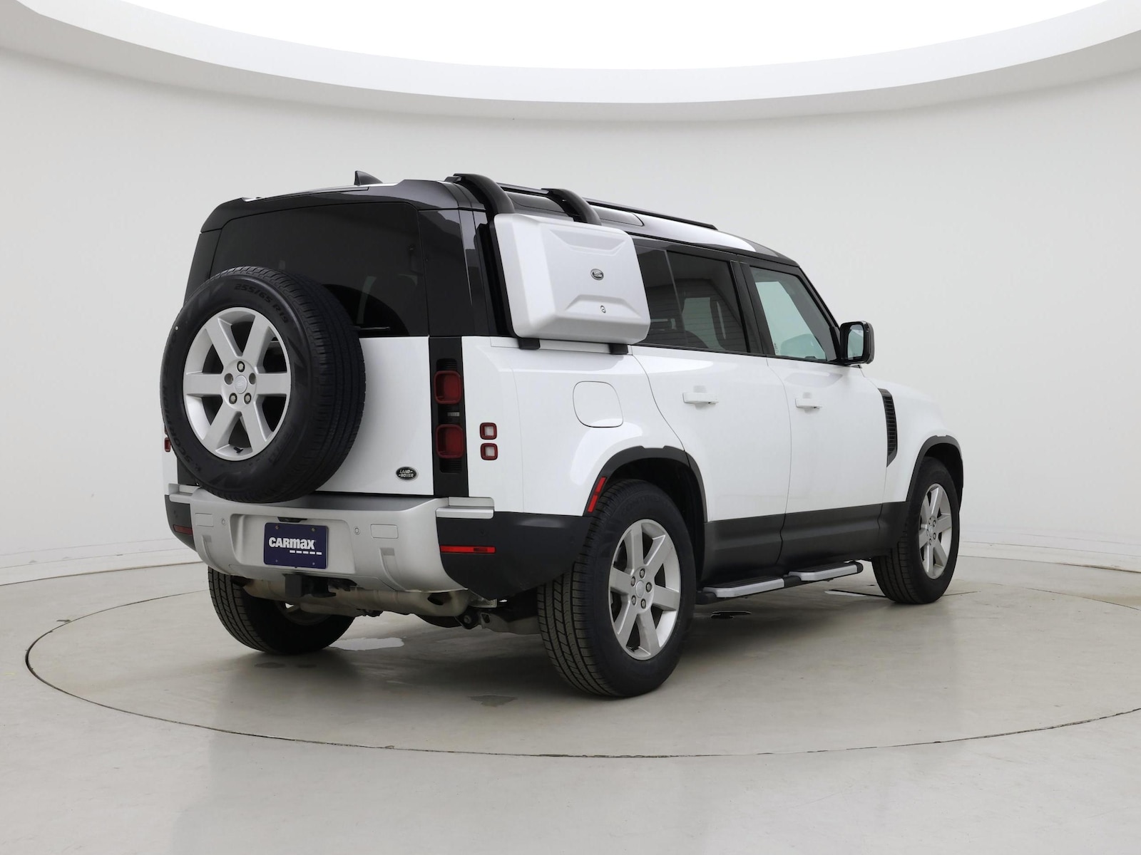 2023 Land Rover Defender S - Photo 9
