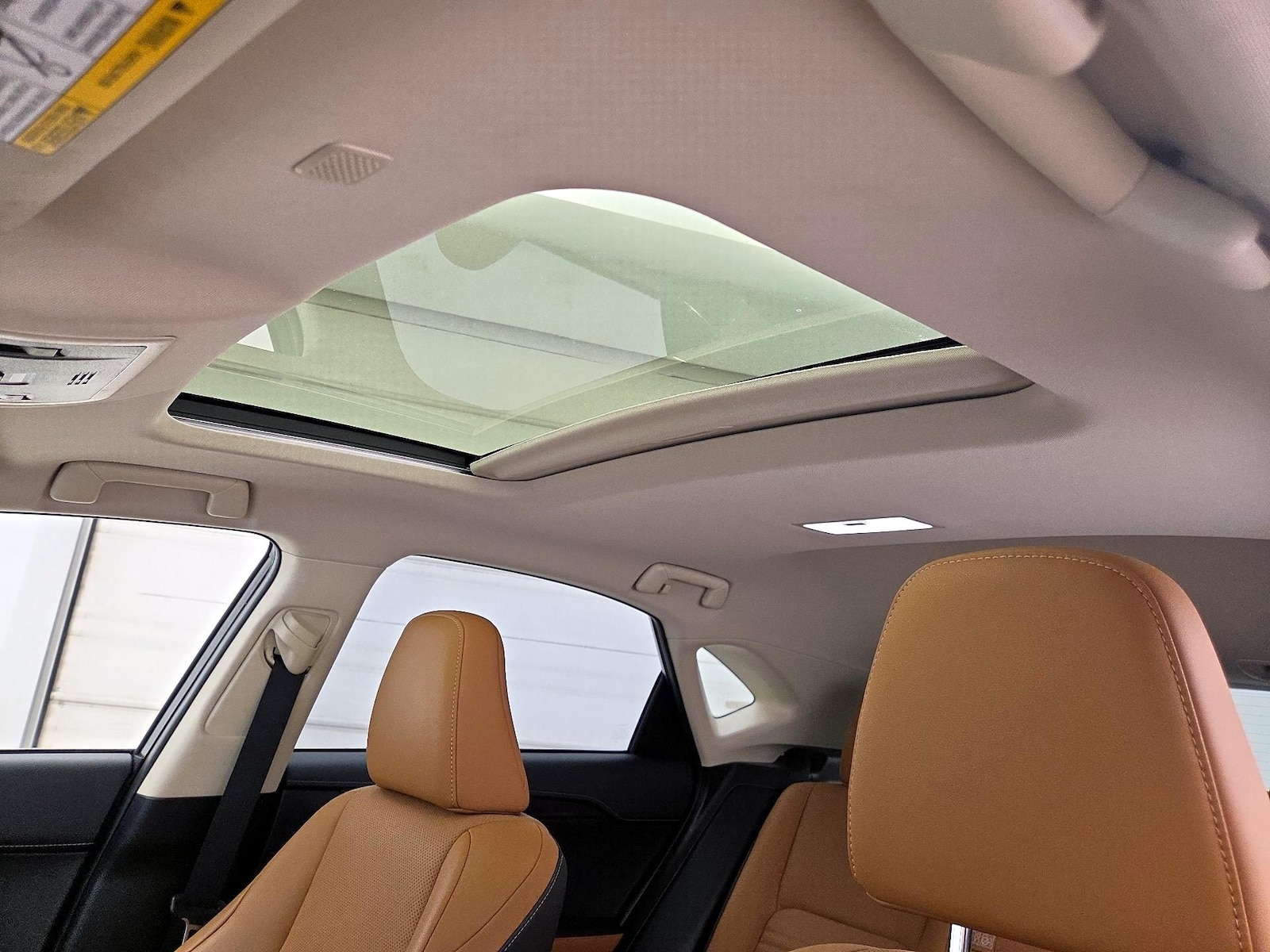 Sunroof(s) & Overhead Airbags