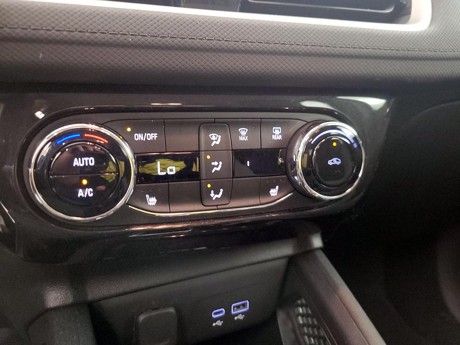 Thumbnail: 2024 Chevrolet TrailBlazer - 16