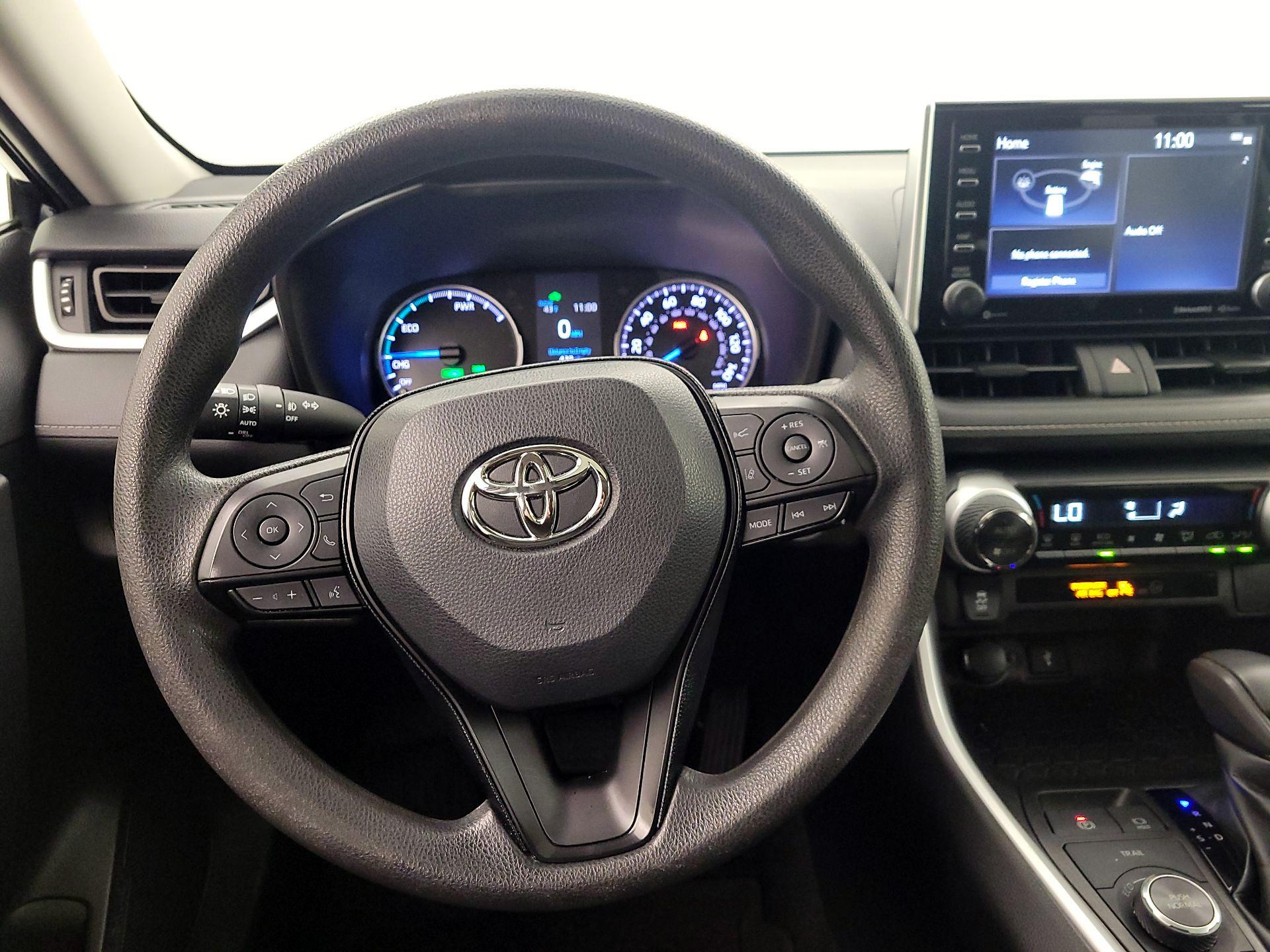 Thumbnail: 2021 Toyota RAV4 - 10