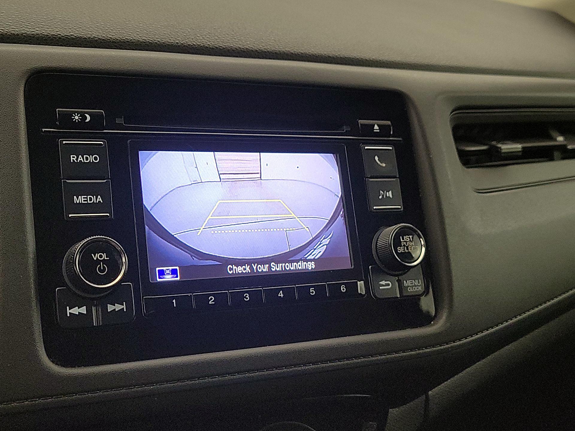 Thumbnail: 2019 Honda HR-V - 14