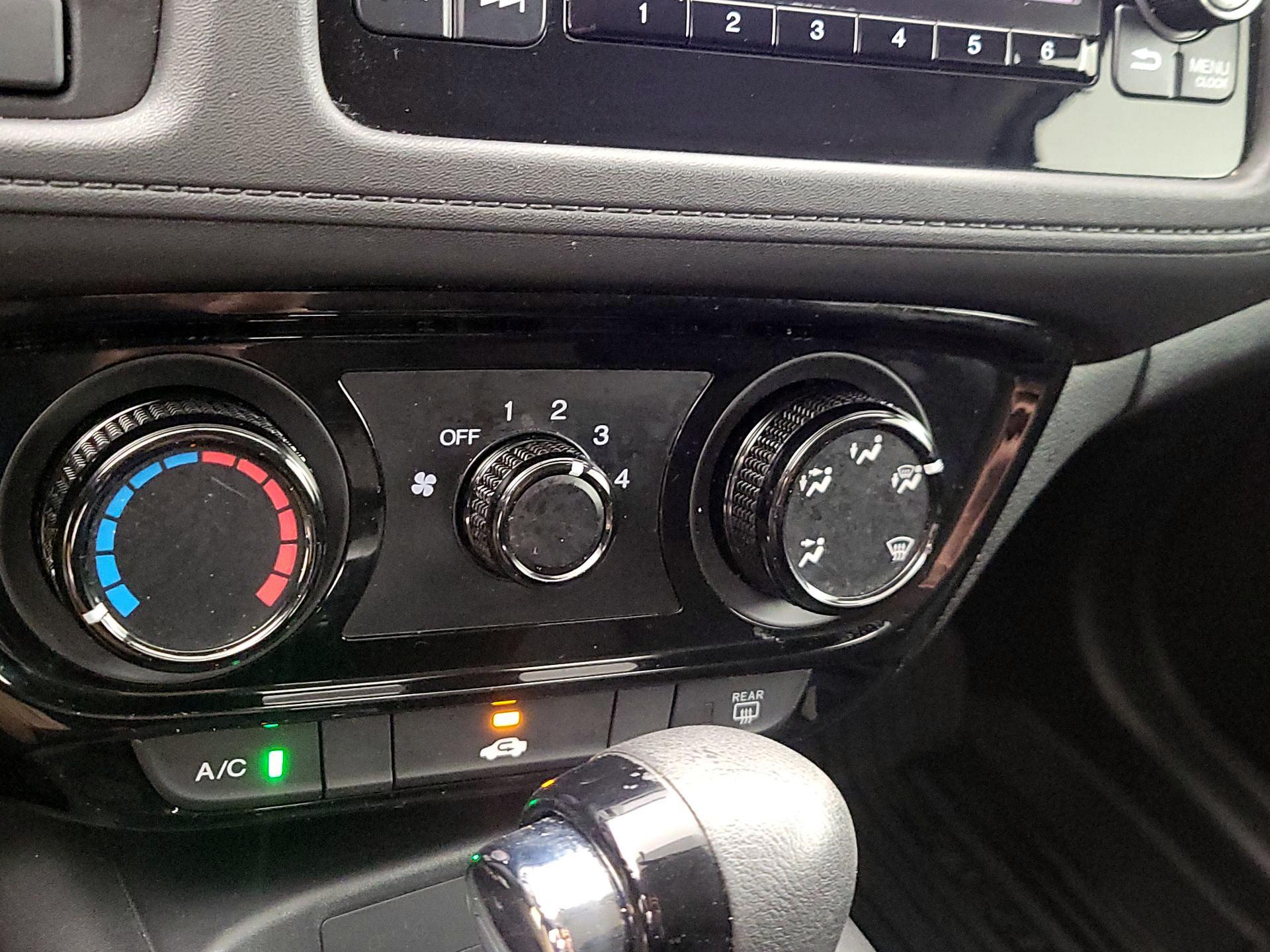 Thumbnail: 2019 Honda HR-V - 16