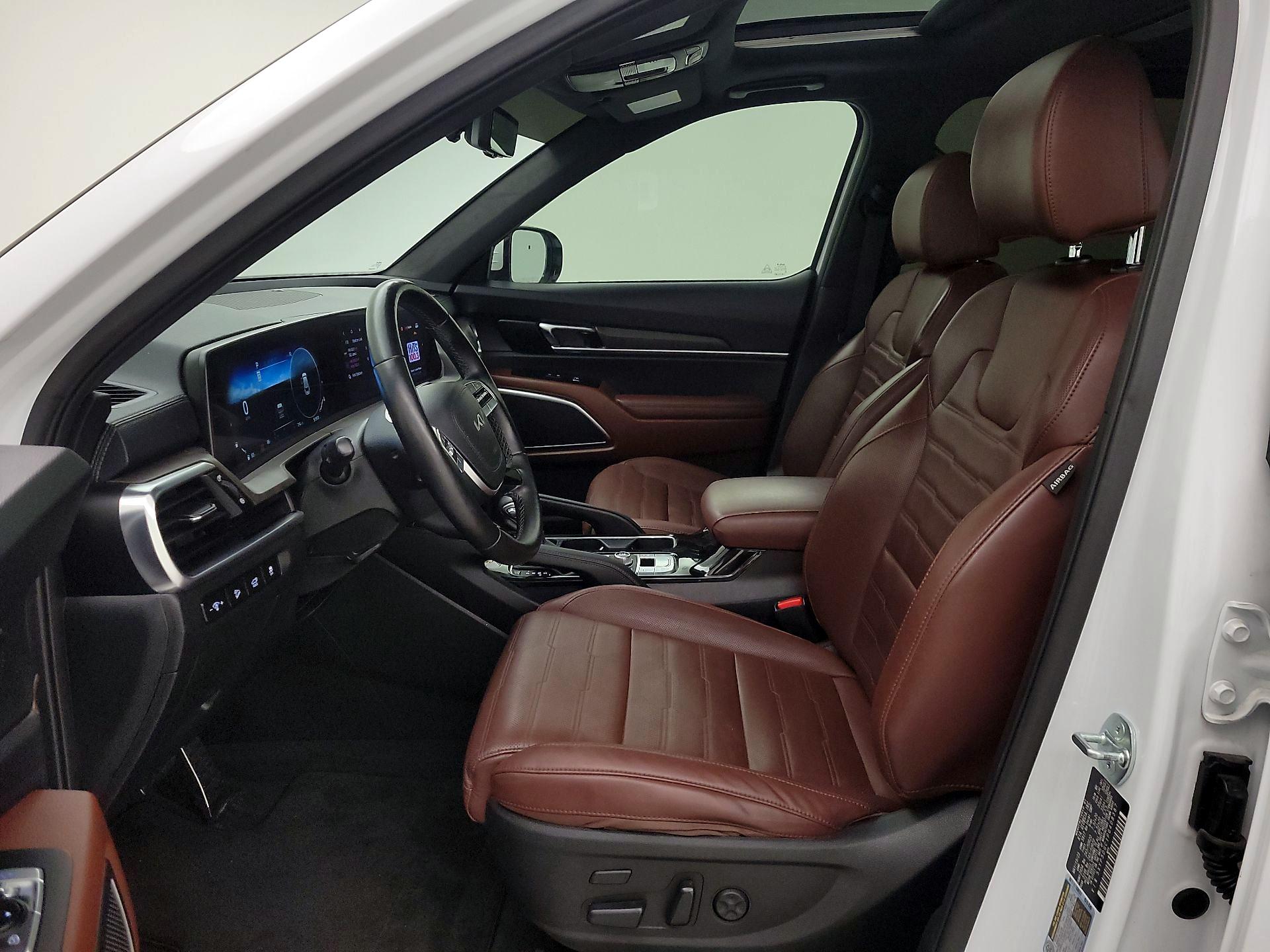 Thumbnail: 2023 Kia Telluride - 11