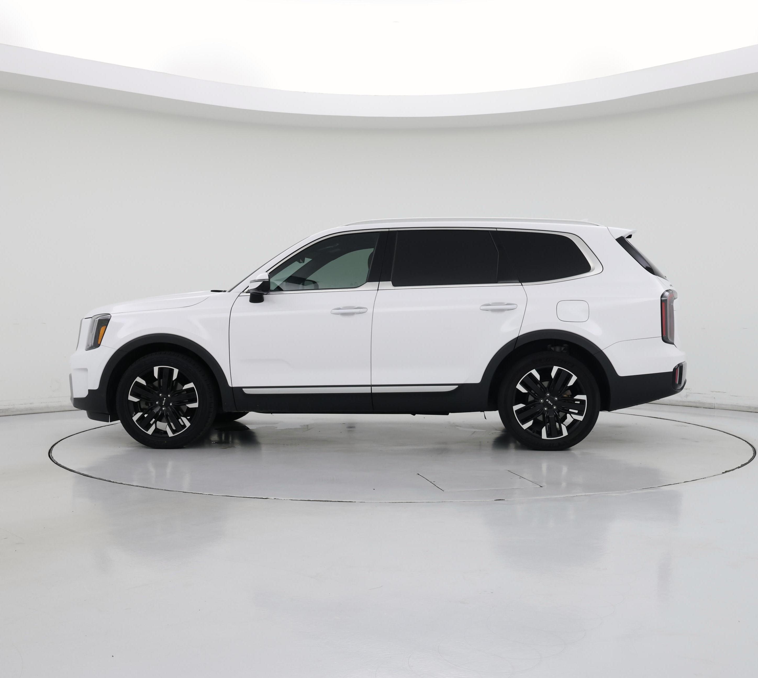Thumbnail: 2023 Kia Telluride - 3