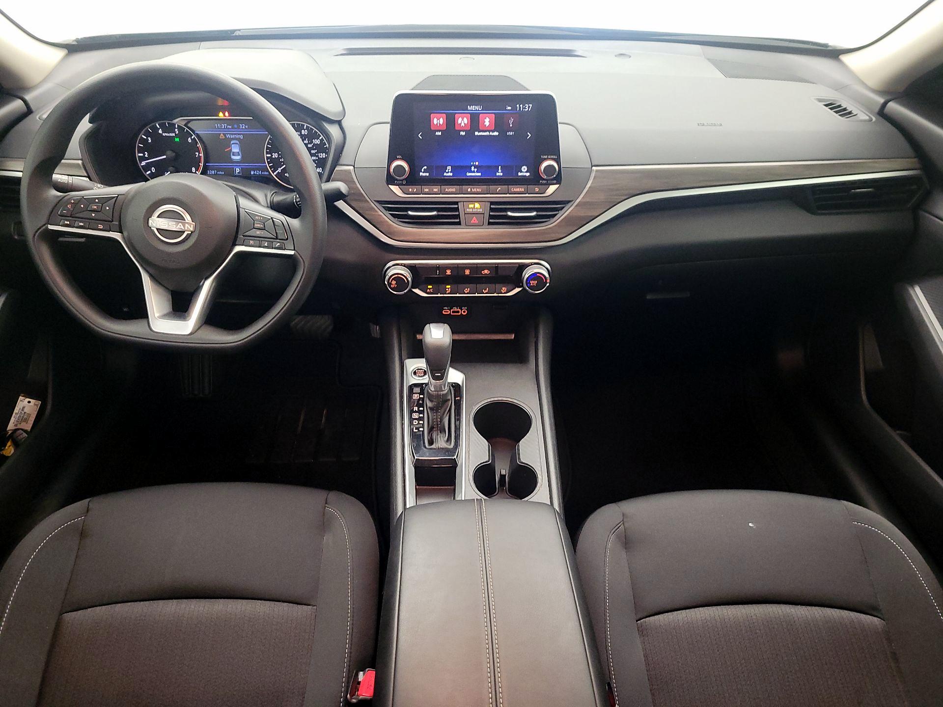 Thumbnail: 2025 Nissan Altima - 9