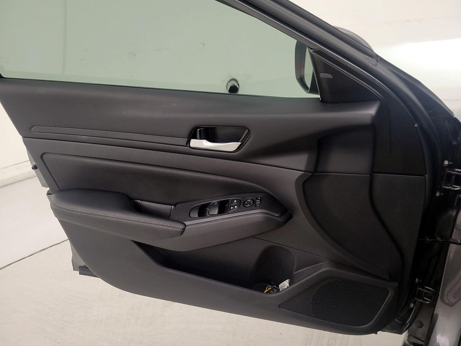 Thumbnail: 2025 Nissan Altima - 12