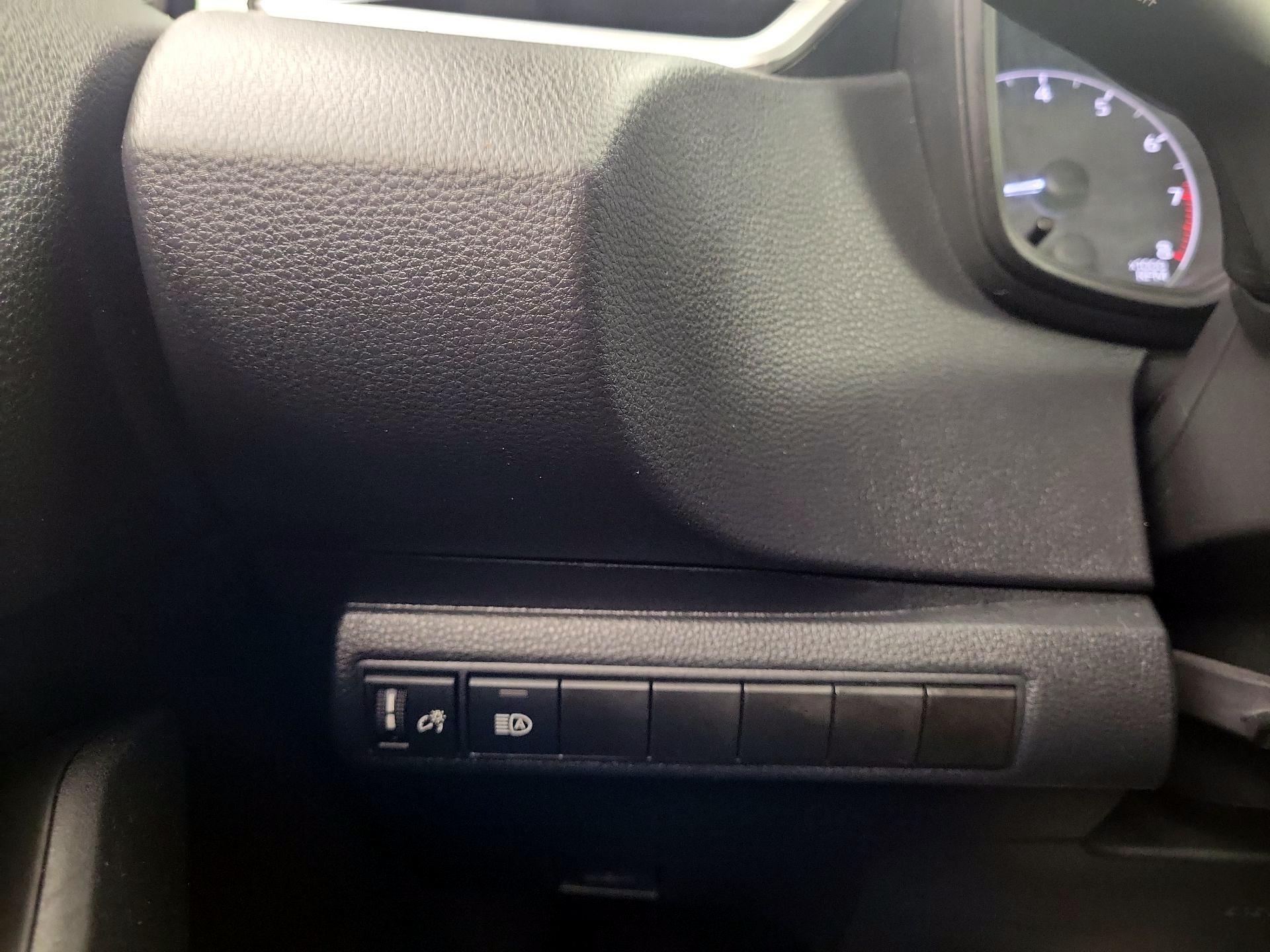 Thumbnail: 2024 Toyota Corolla - 13