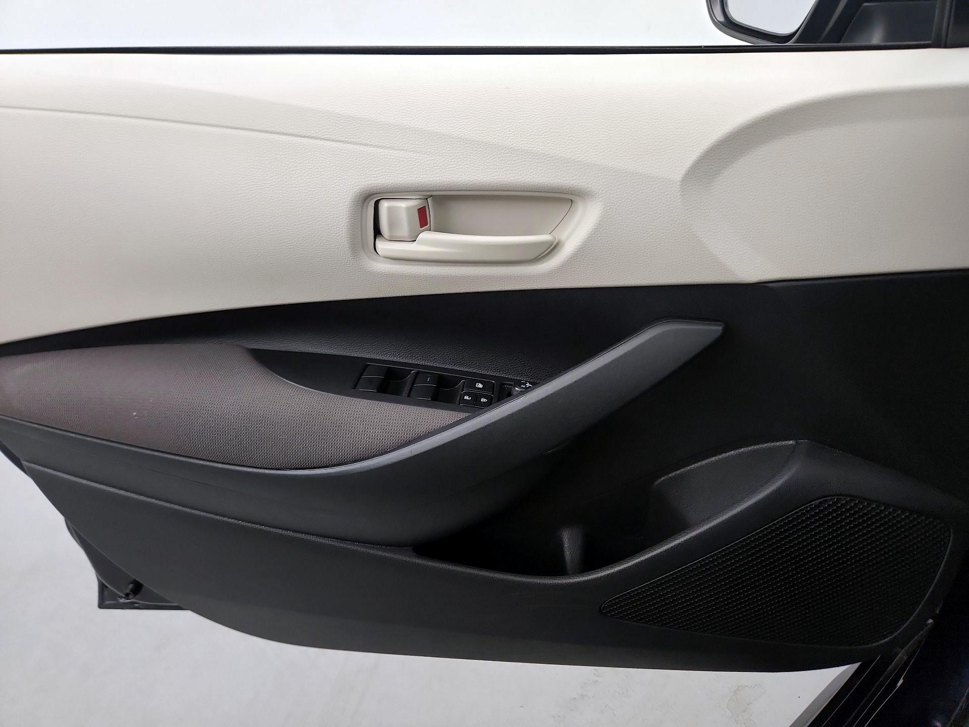 Thumbnail: 2025 Toyota Corolla - 12