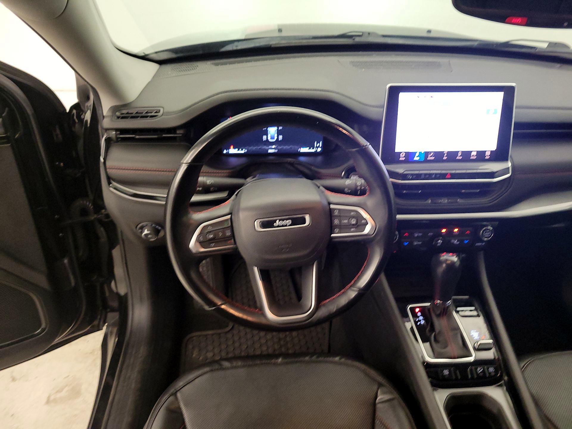 Thumbnail: 2022 Jeep Compass - 10