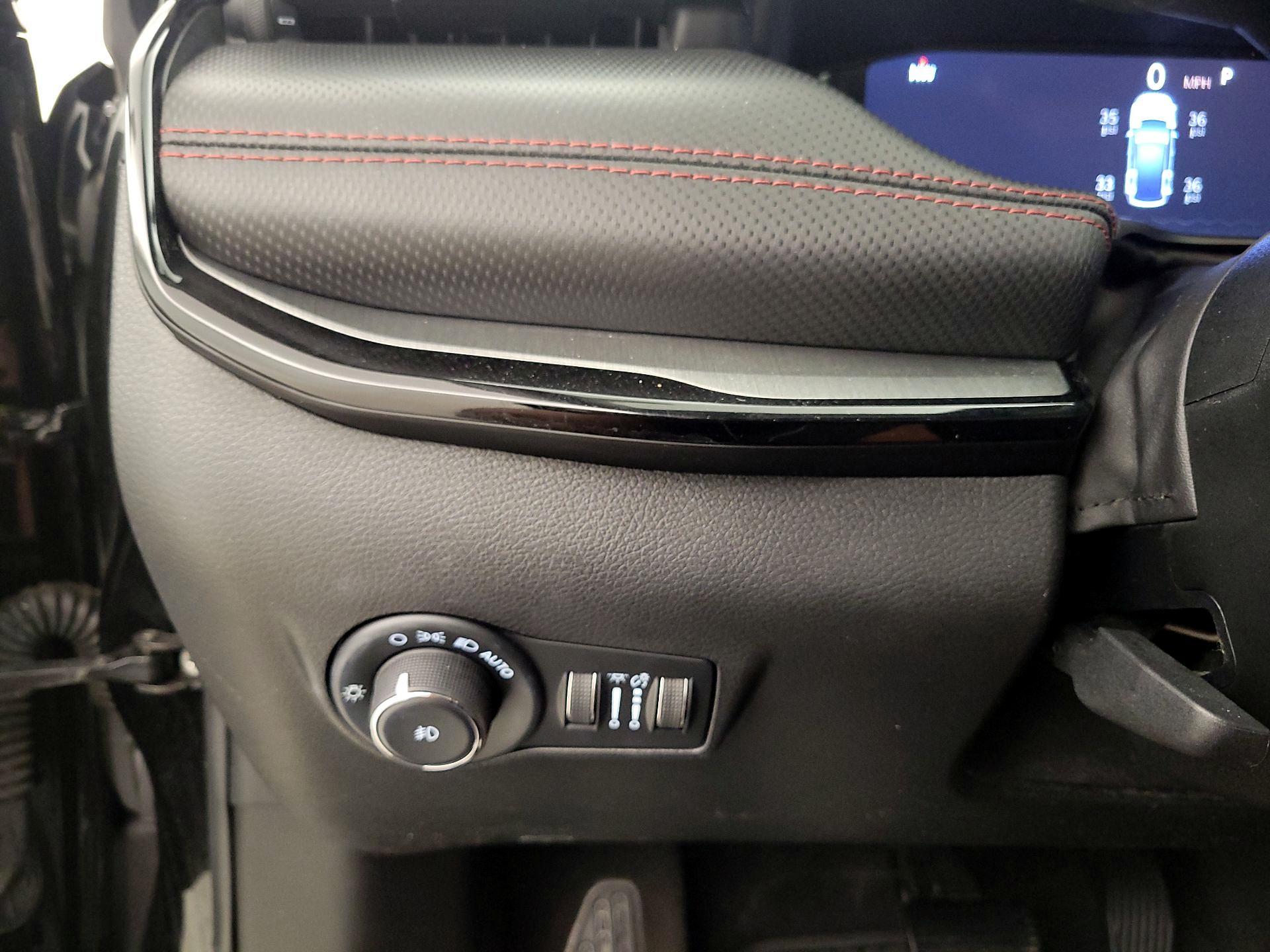 Thumbnail: 2022 Jeep Compass - 13