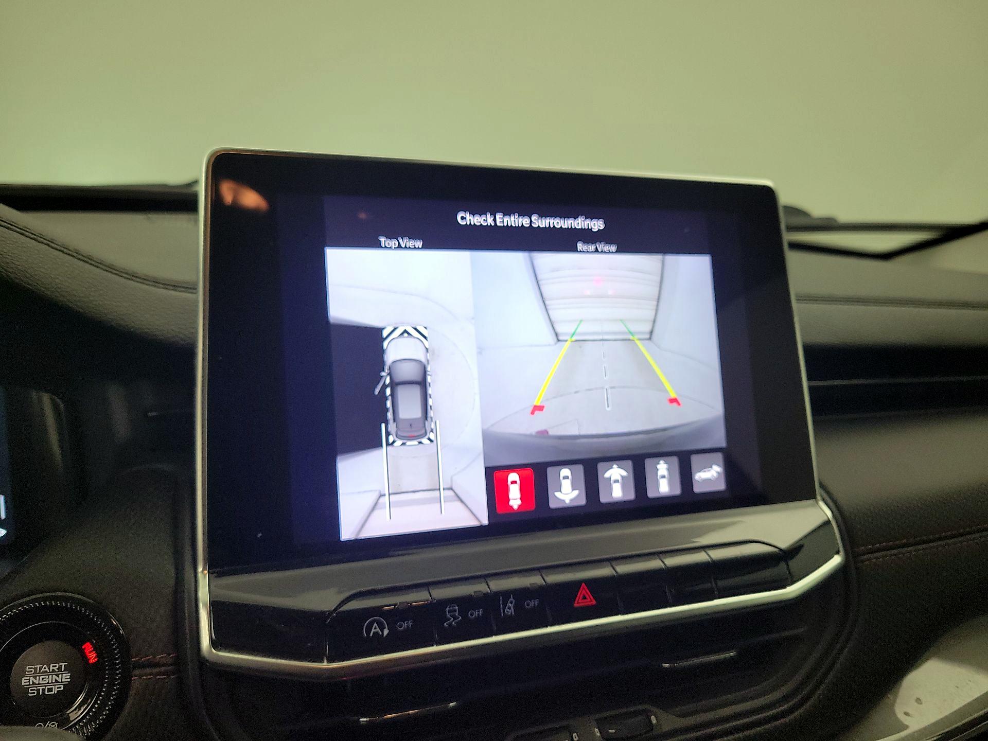 Thumbnail: 2022 Jeep Compass - 14