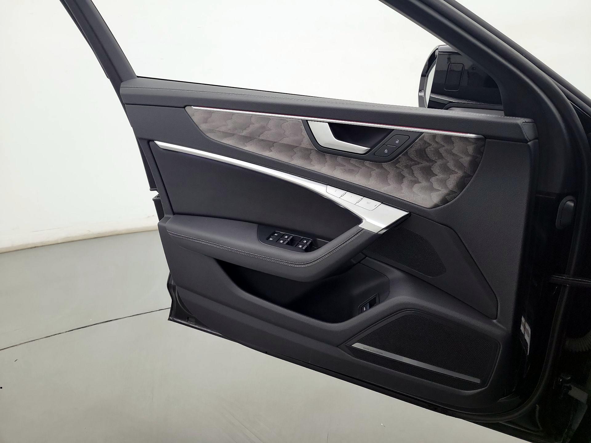 Thumbnail: 2024 Audi A6 - 12