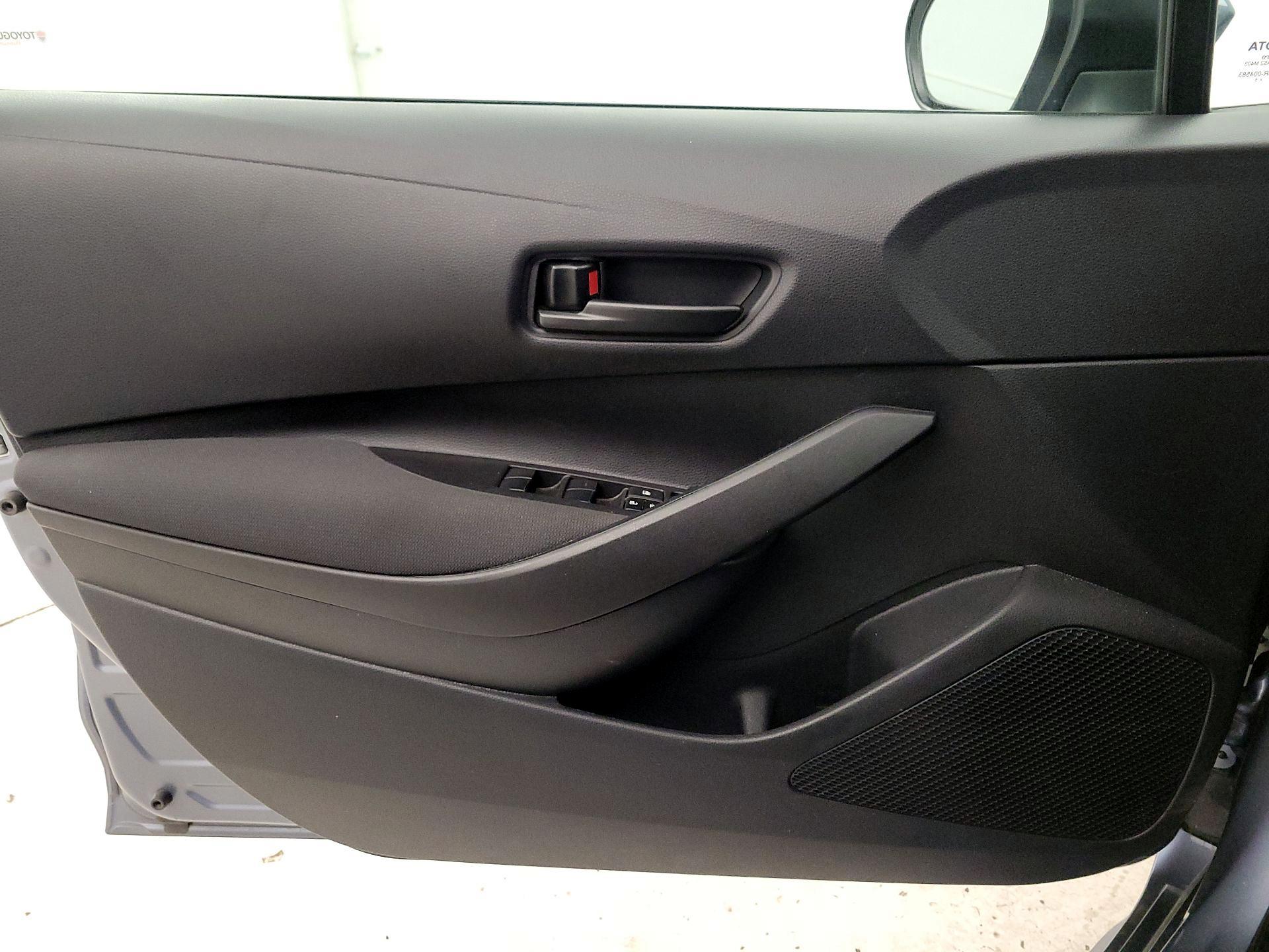 Thumbnail: 2025 Toyota Corolla - 12