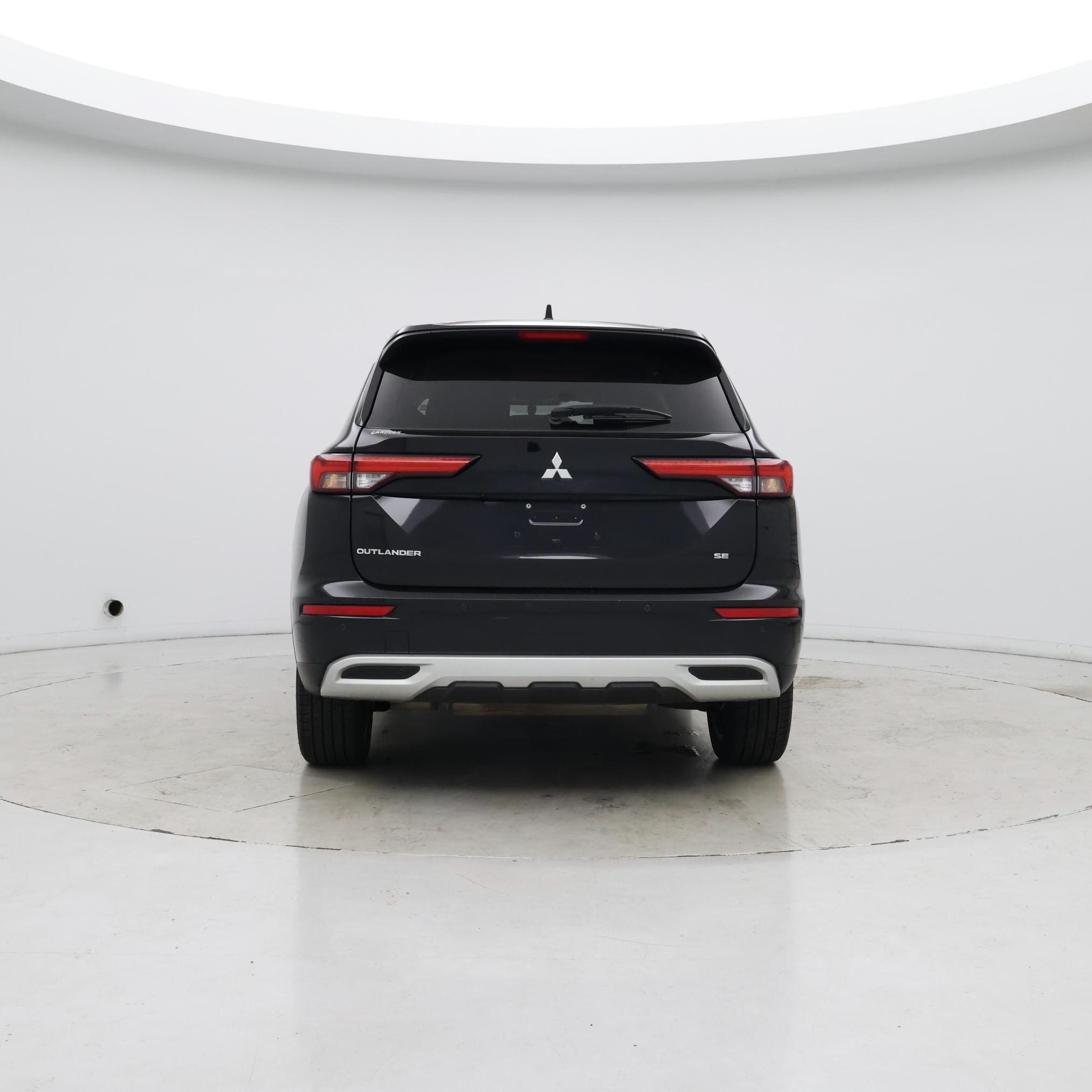 Thumbnail: 2024 Mitsubishi Outlander - 6