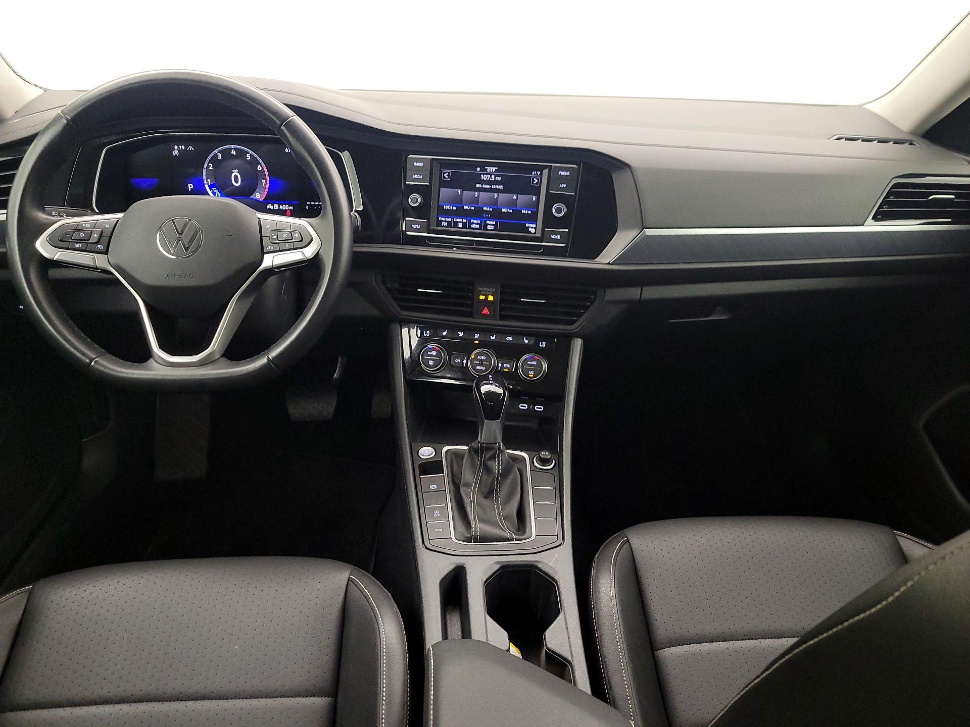 Thumbnail: 2024 Volkswagen Jetta - 9