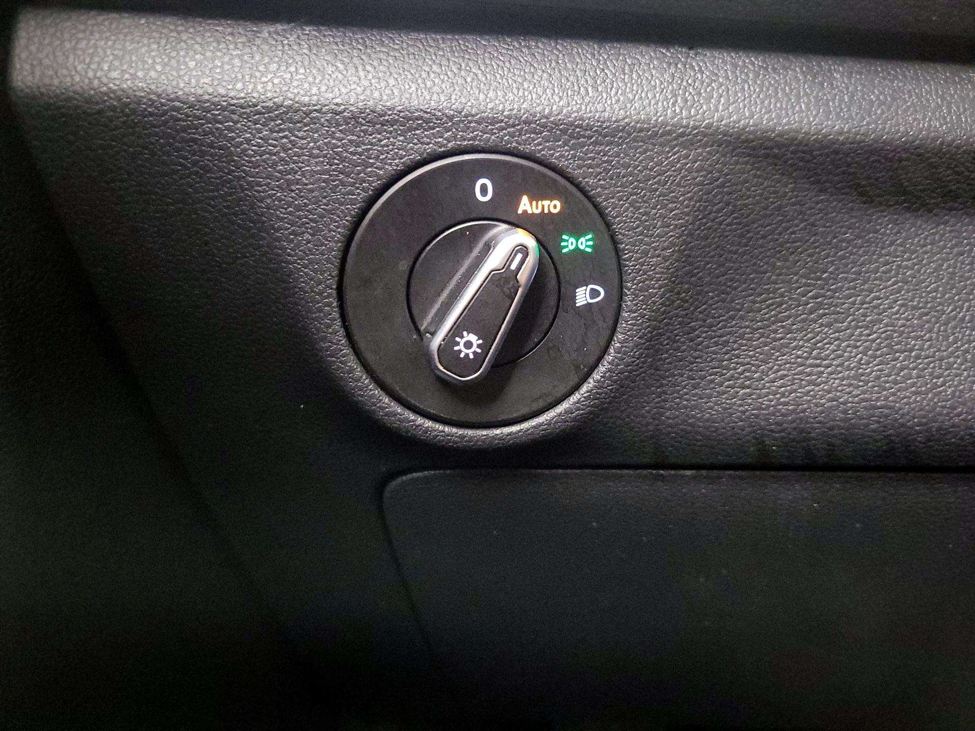 Thumbnail: 2024 Volkswagen Jetta - 13