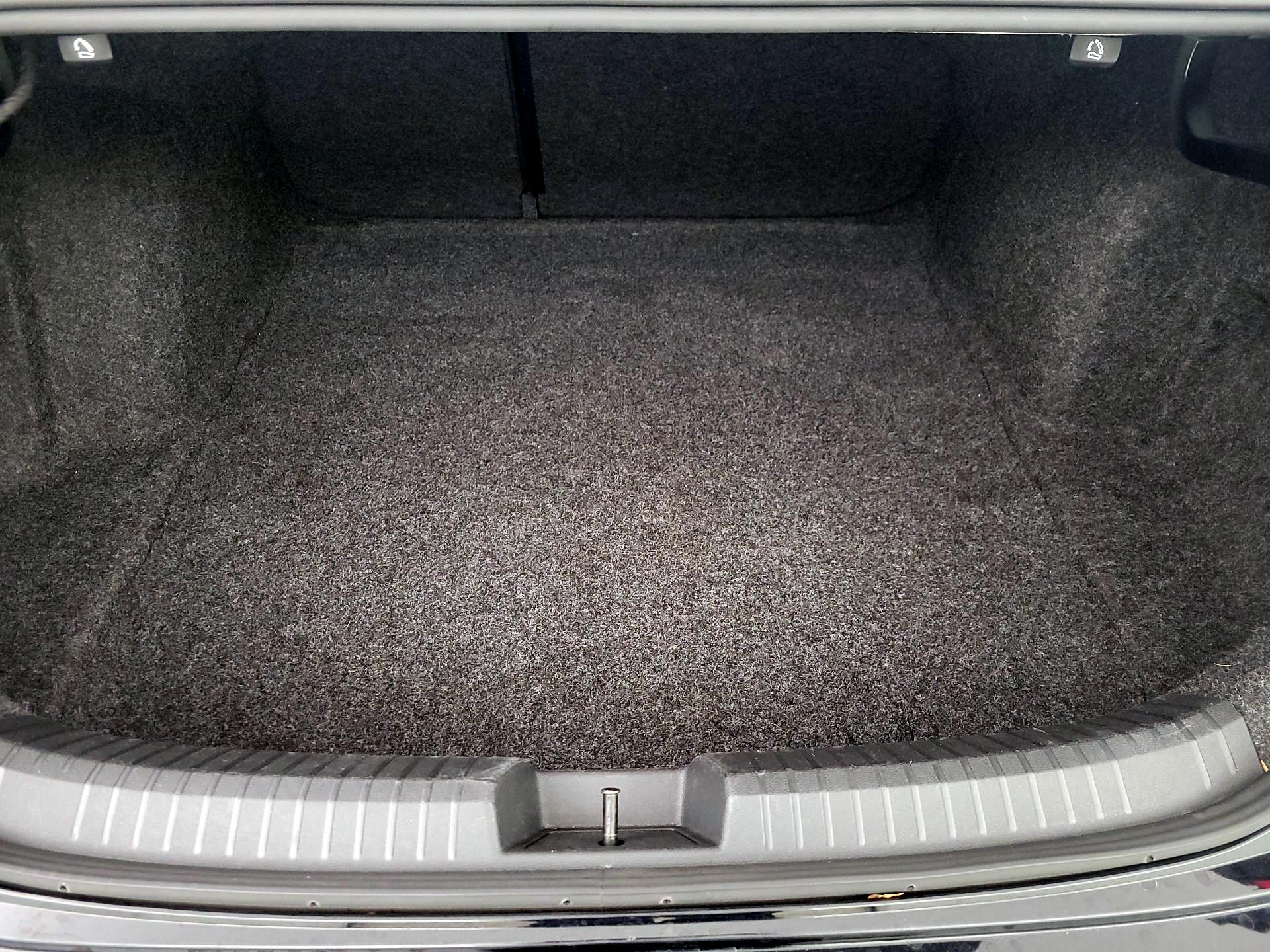 Thumbnail: 2024 Volkswagen Jetta - 20