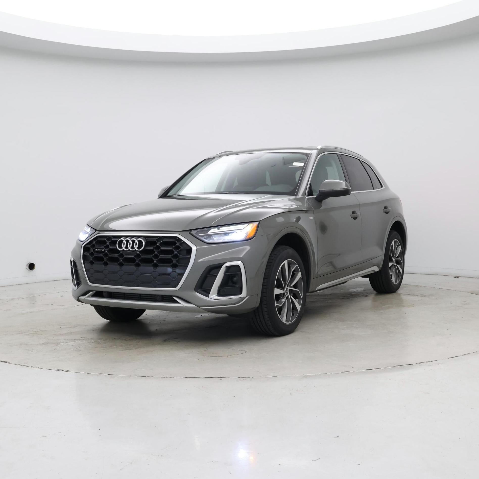 Thumbnail: 2024 Audi Q5 - 4