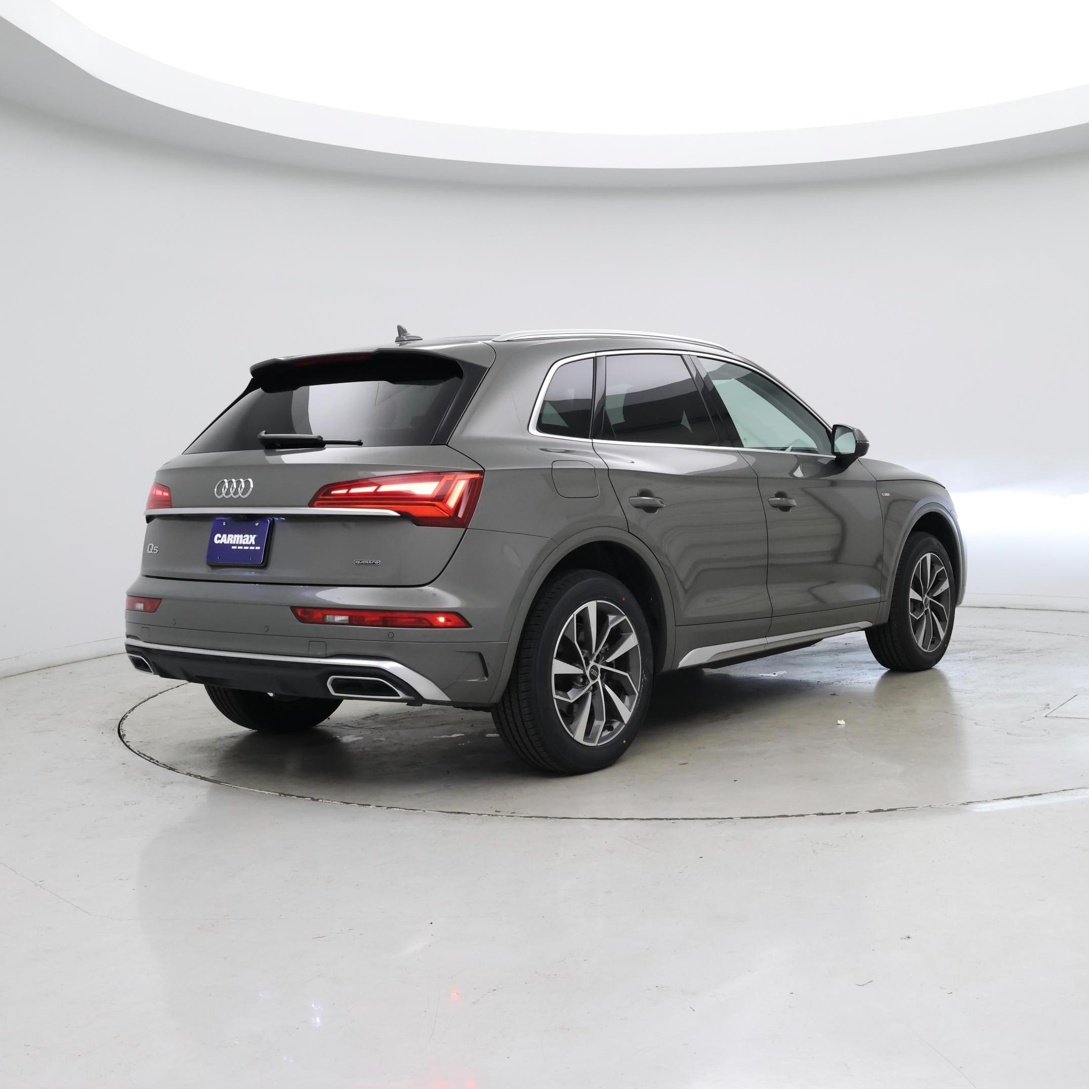 Thumbnail: 2024 Audi Q5 - 8
