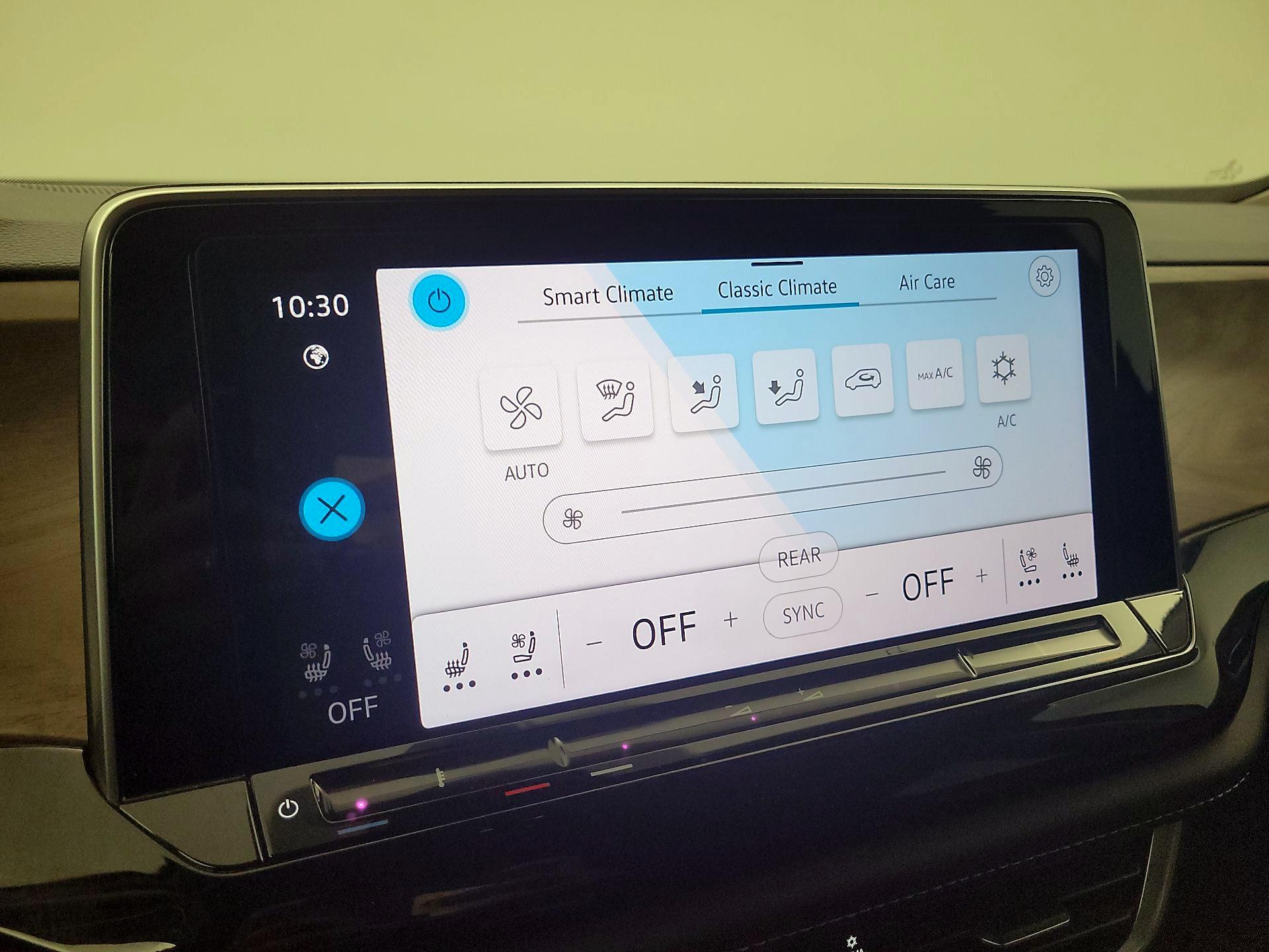 Thumbnail: 2024 Volkswagen Atlas - 16