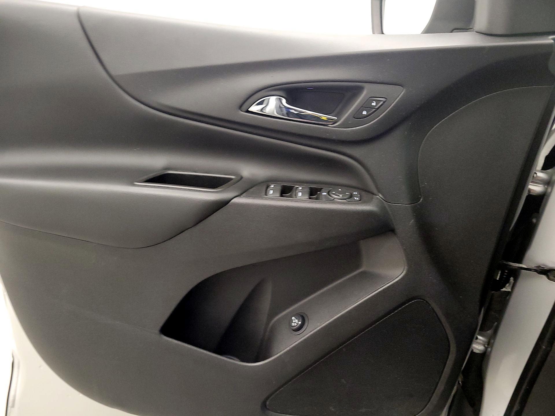 Thumbnail: 2020 Chevrolet Equinox - 12