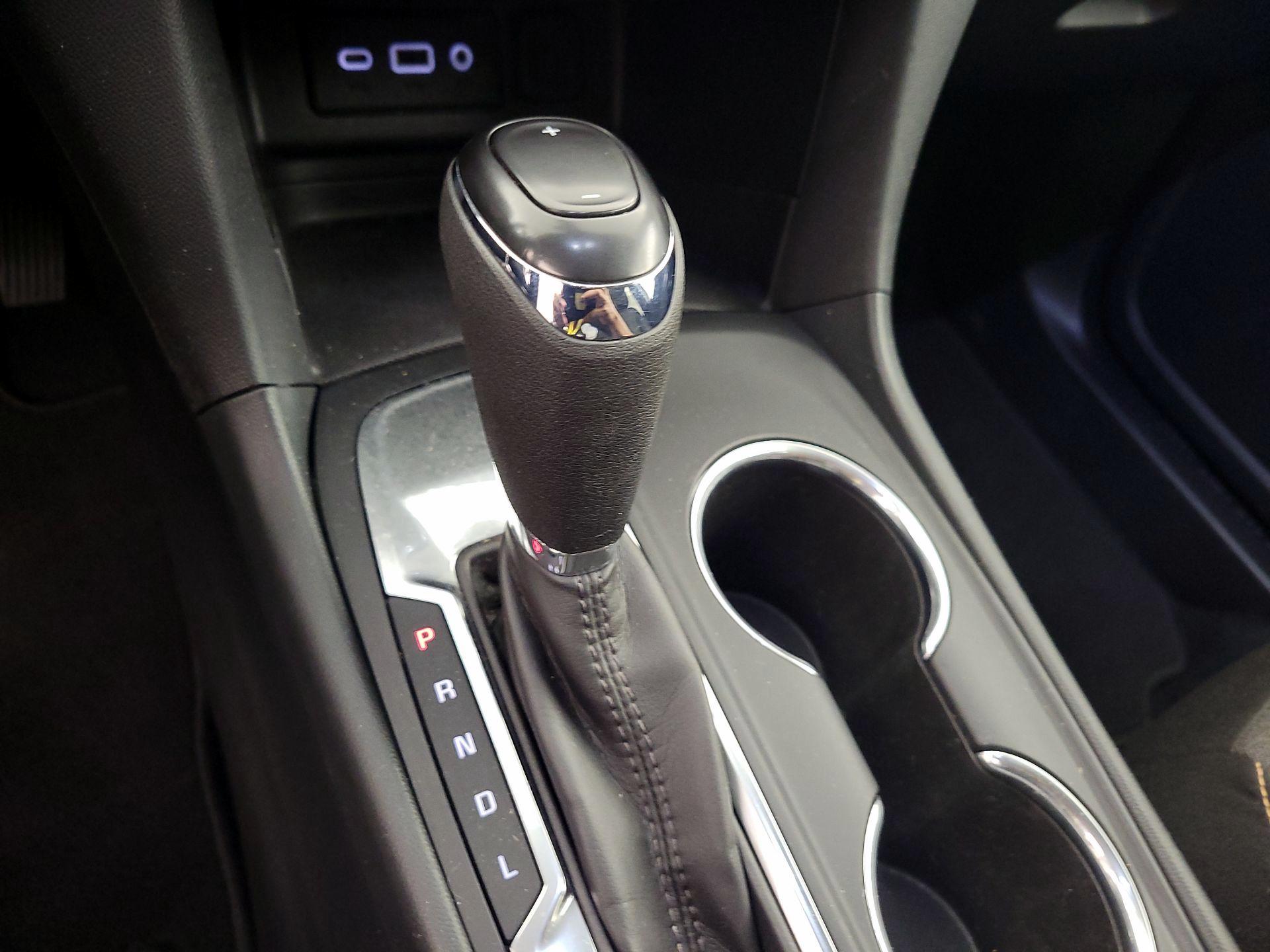 Thumbnail: 2020 Chevrolet Equinox - 17