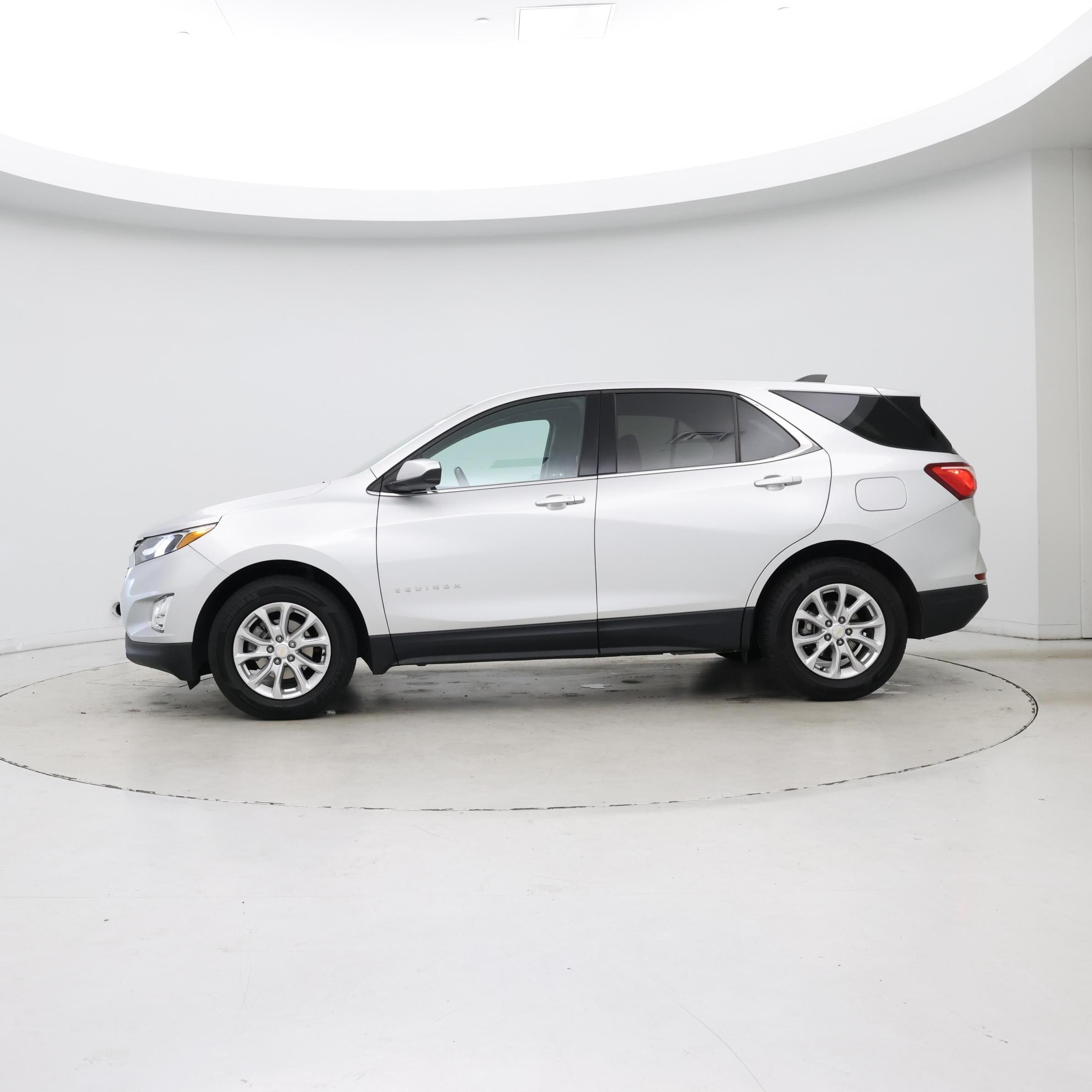 Thumbnail: 2020 Chevrolet Equinox - 3