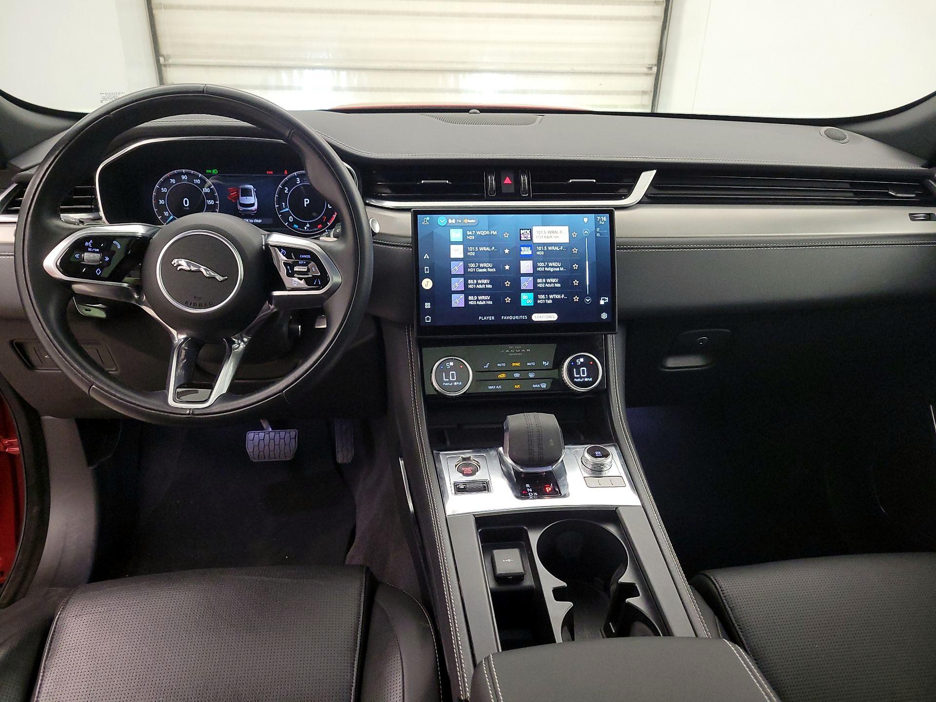 Thumbnail: 2024 Jaguar F-Pace - 9