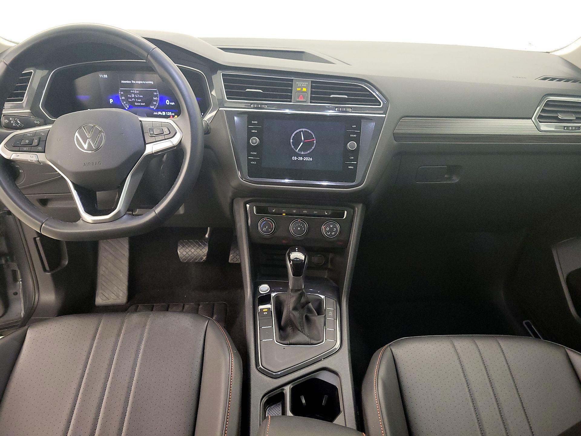 Thumbnail: 2024 Volkswagen Tiguan - 9