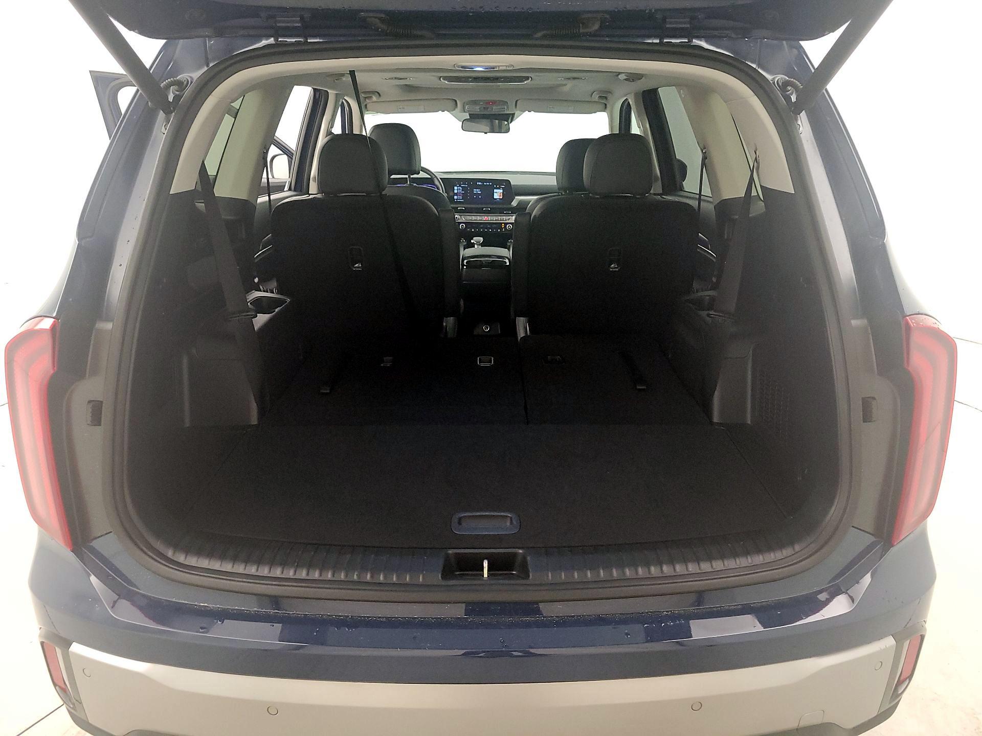 Thumbnail: 2025 Kia Telluride - 18