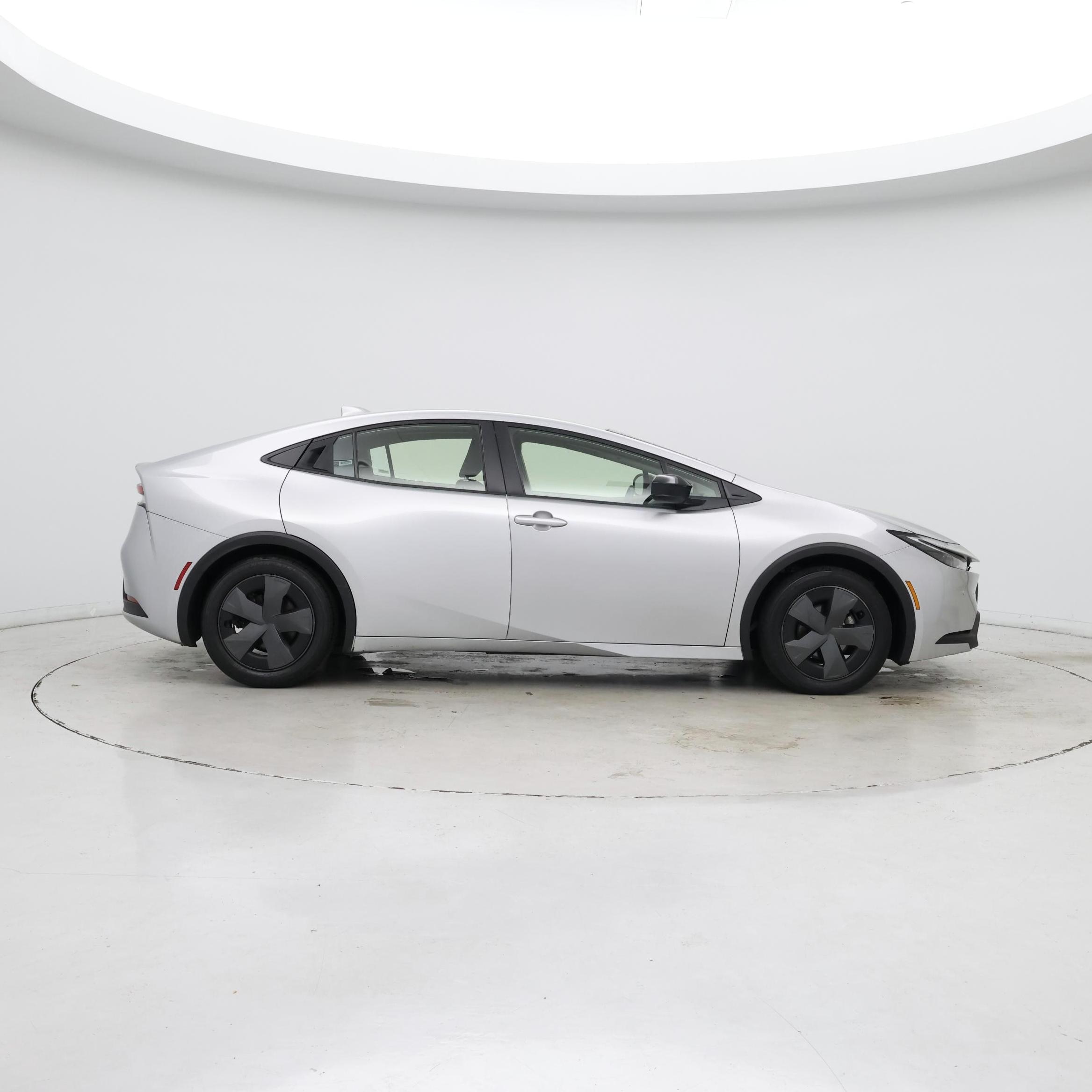 Thumbnail: 2024 Toyota Prius - 7