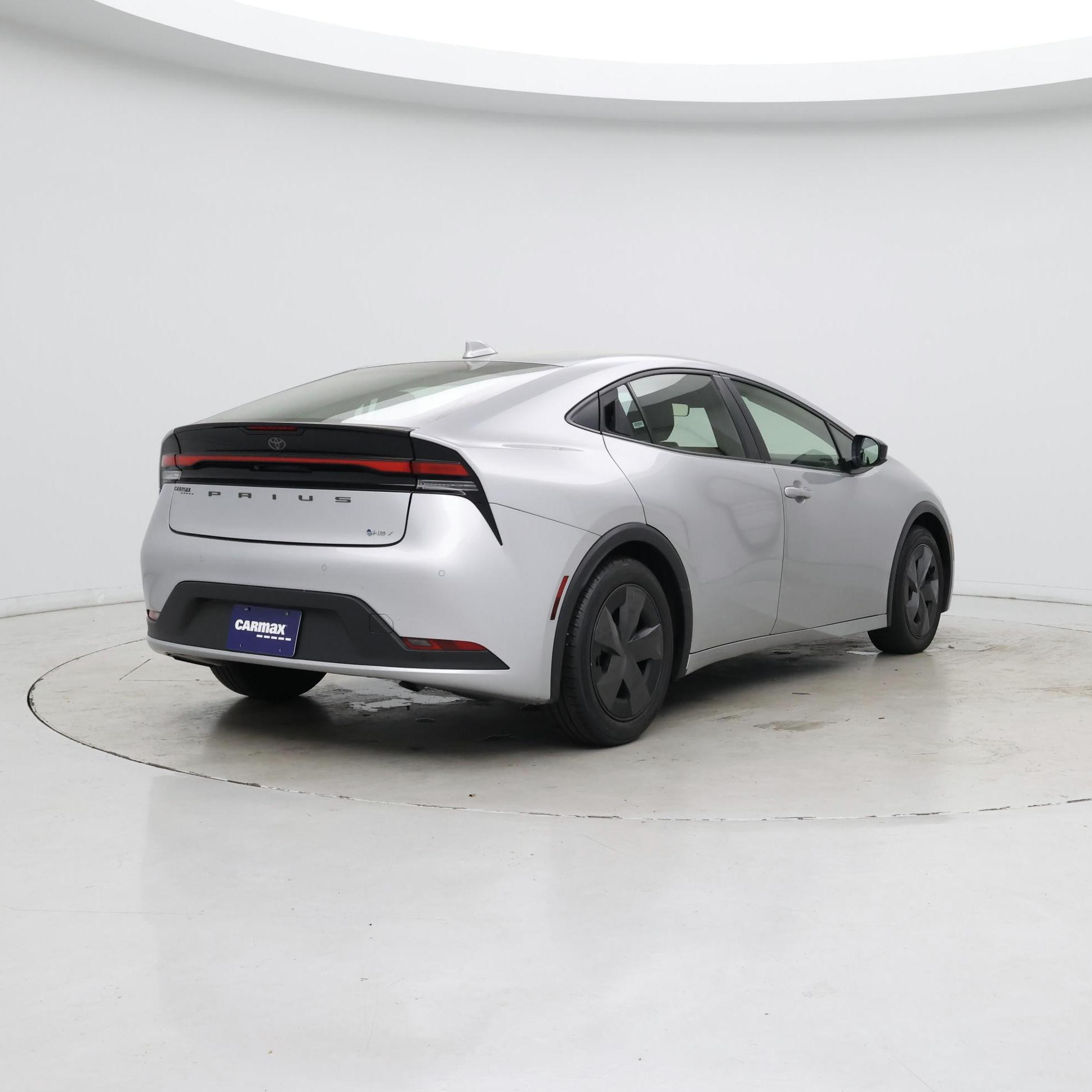 Thumbnail: 2024 Toyota Prius - 8