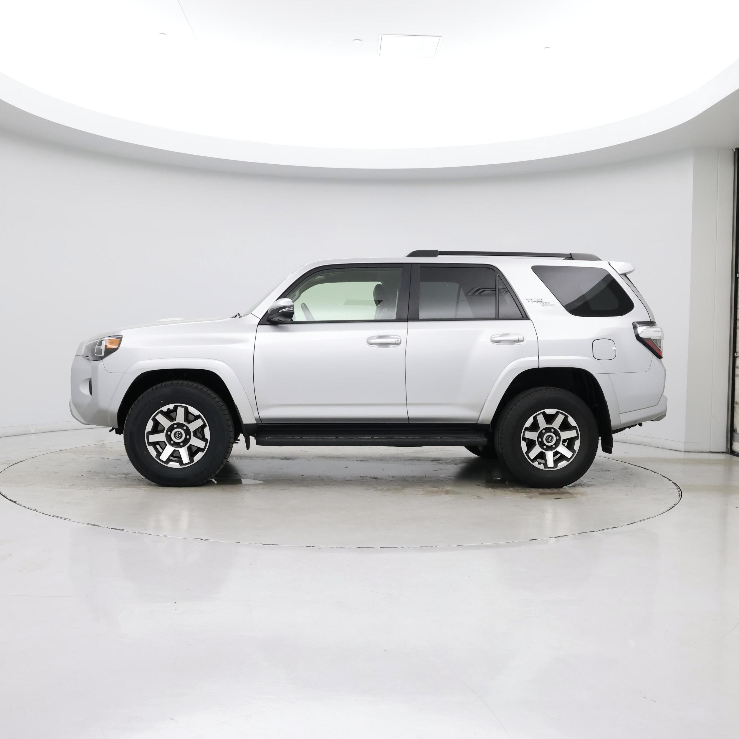Thumbnail: 2024 Toyota 4Runner - 3