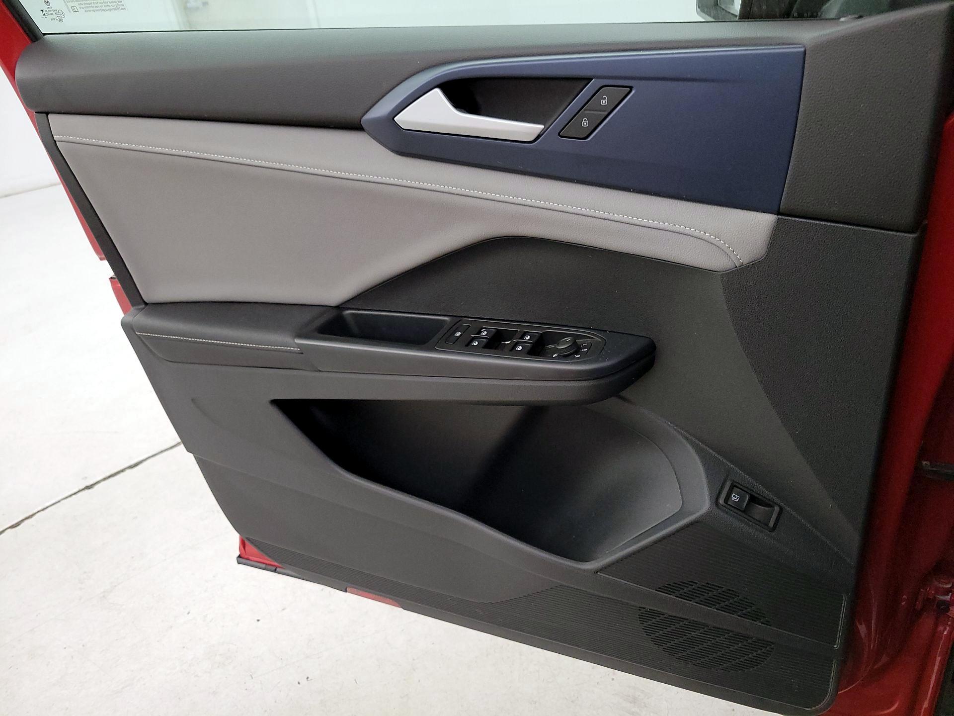 Thumbnail: 2024 Volkswagen Taos - 12