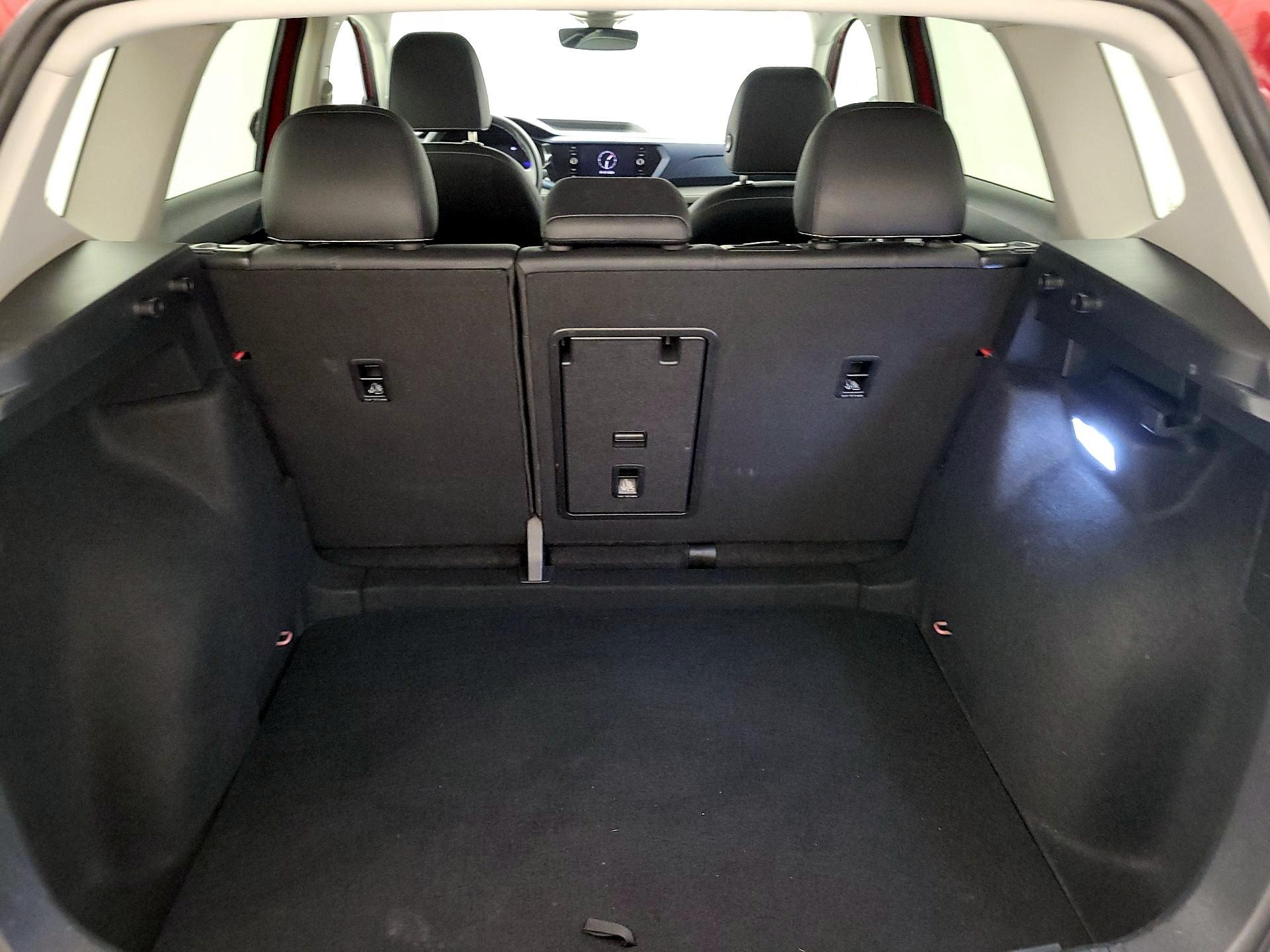 Thumbnail: 2024 Volkswagen Taos - 20