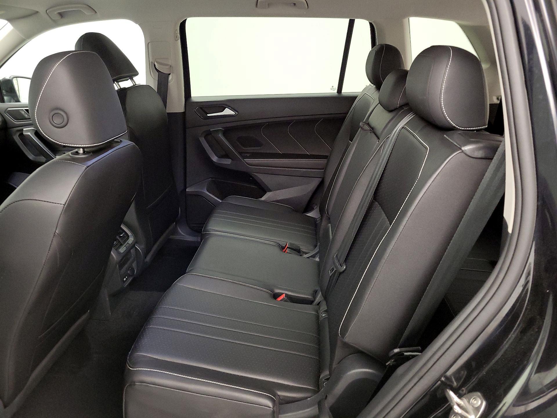 Thumbnail: 2024 Volkswagen Tiguan - 18